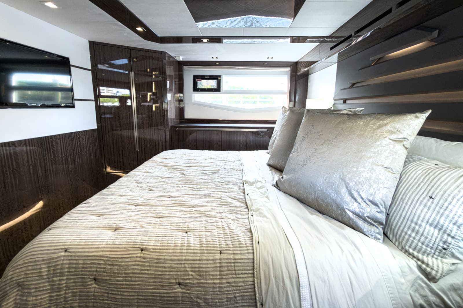 2022 Galeon 550 Fly