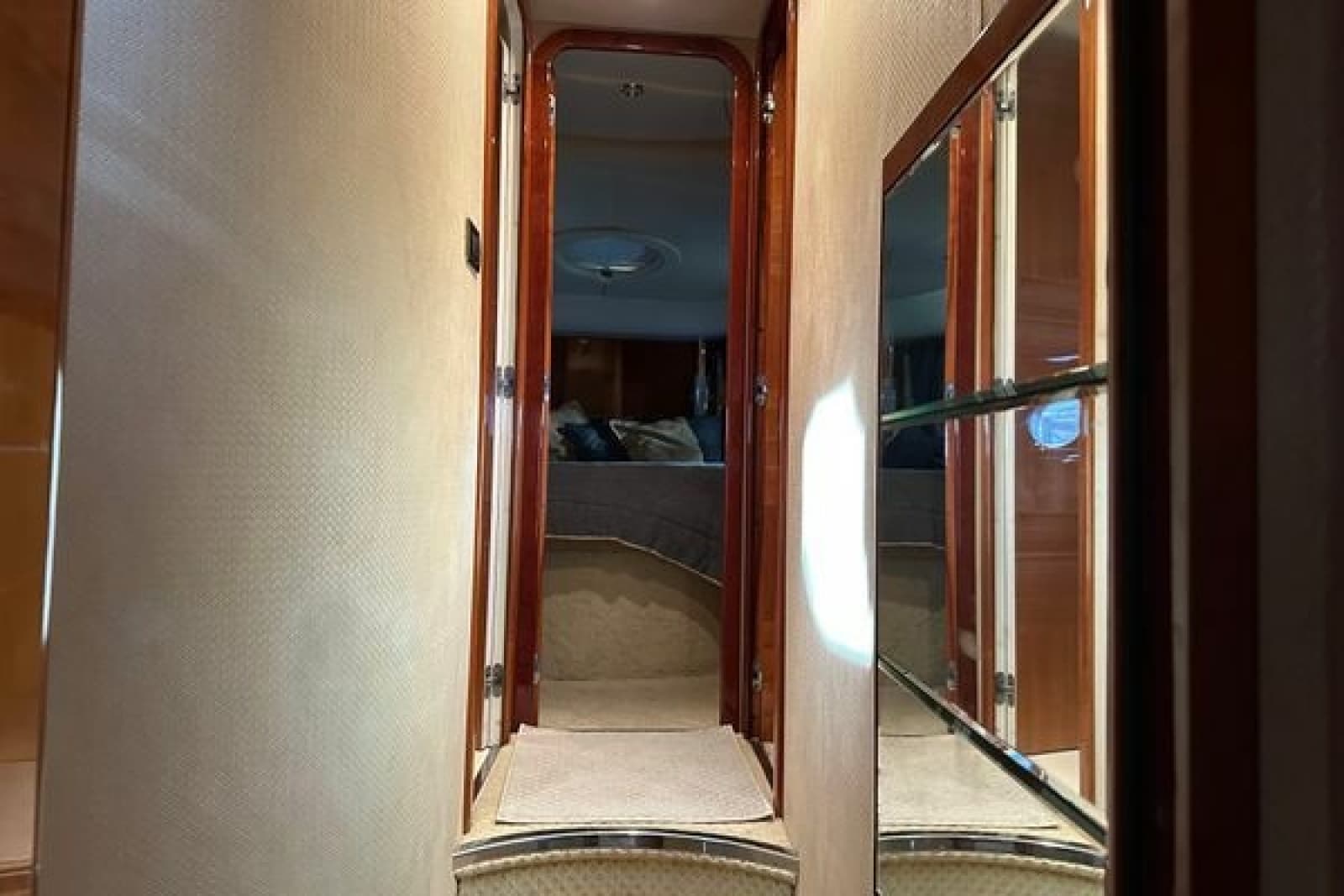 2004 Azimut 55E