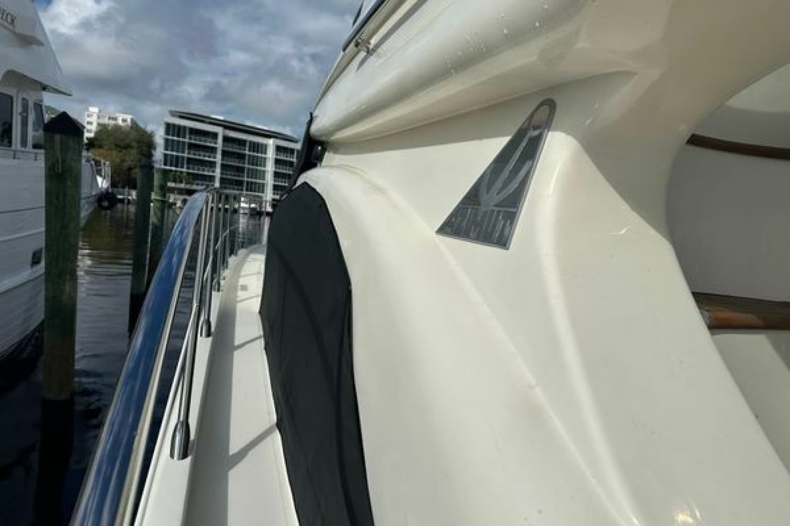 2004 Azimut 55E