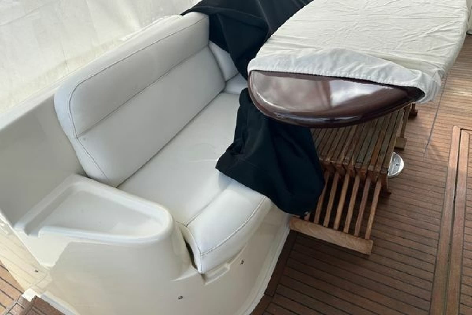 2004 Azimut 55E