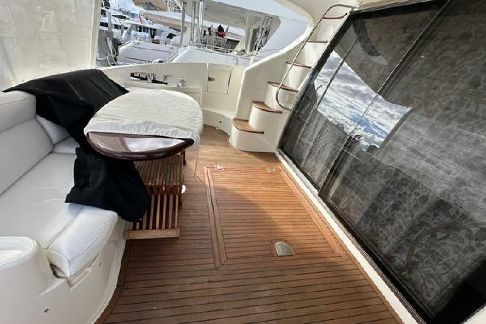 2004 Azimut 55E