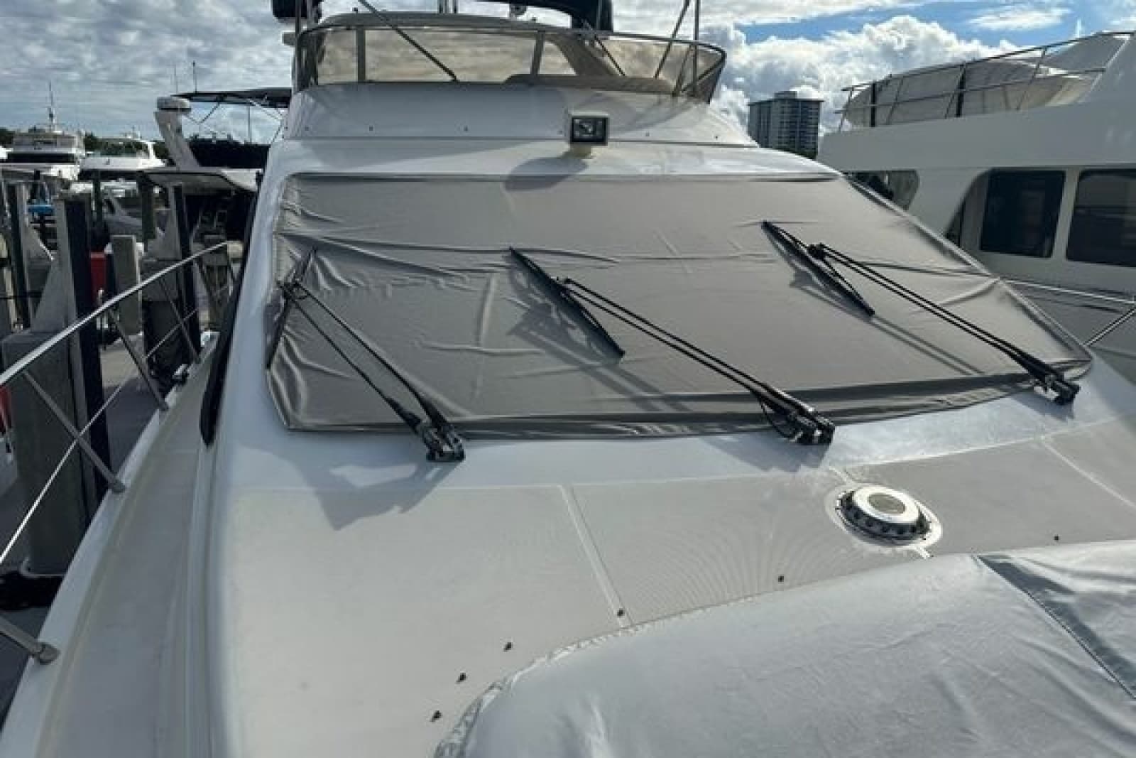 2004 Azimut 55E