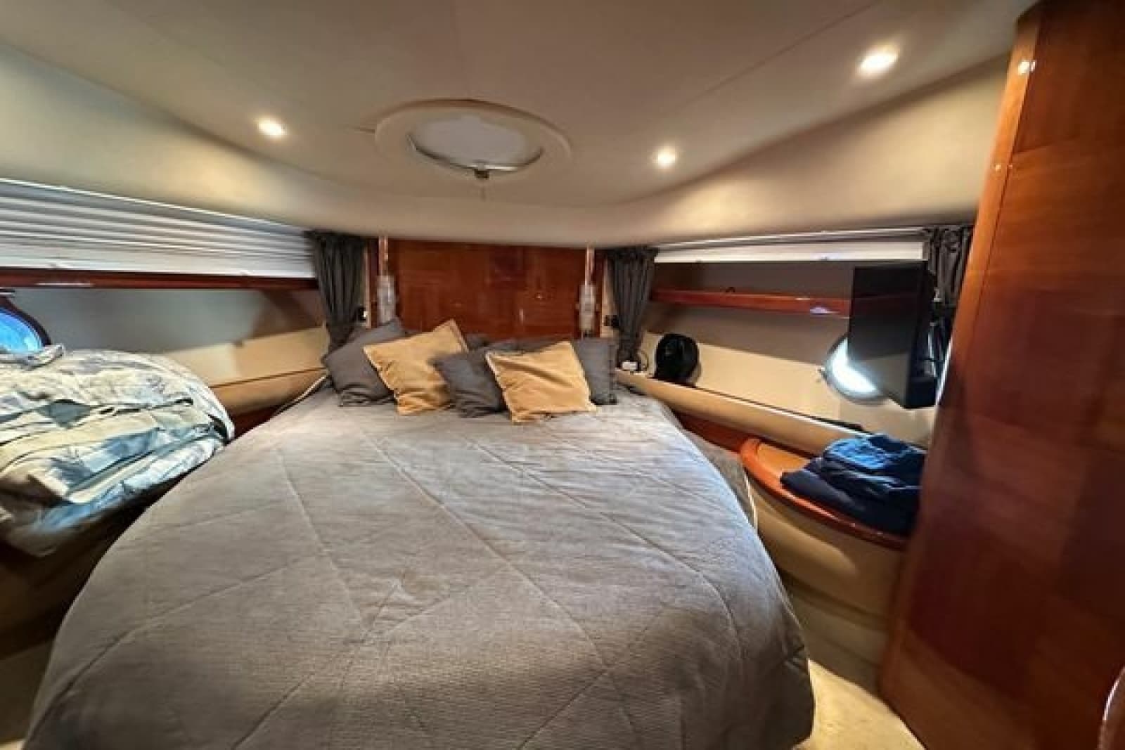 2004 Azimut 55E