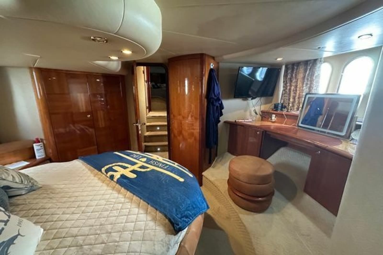 2004 Azimut 55E