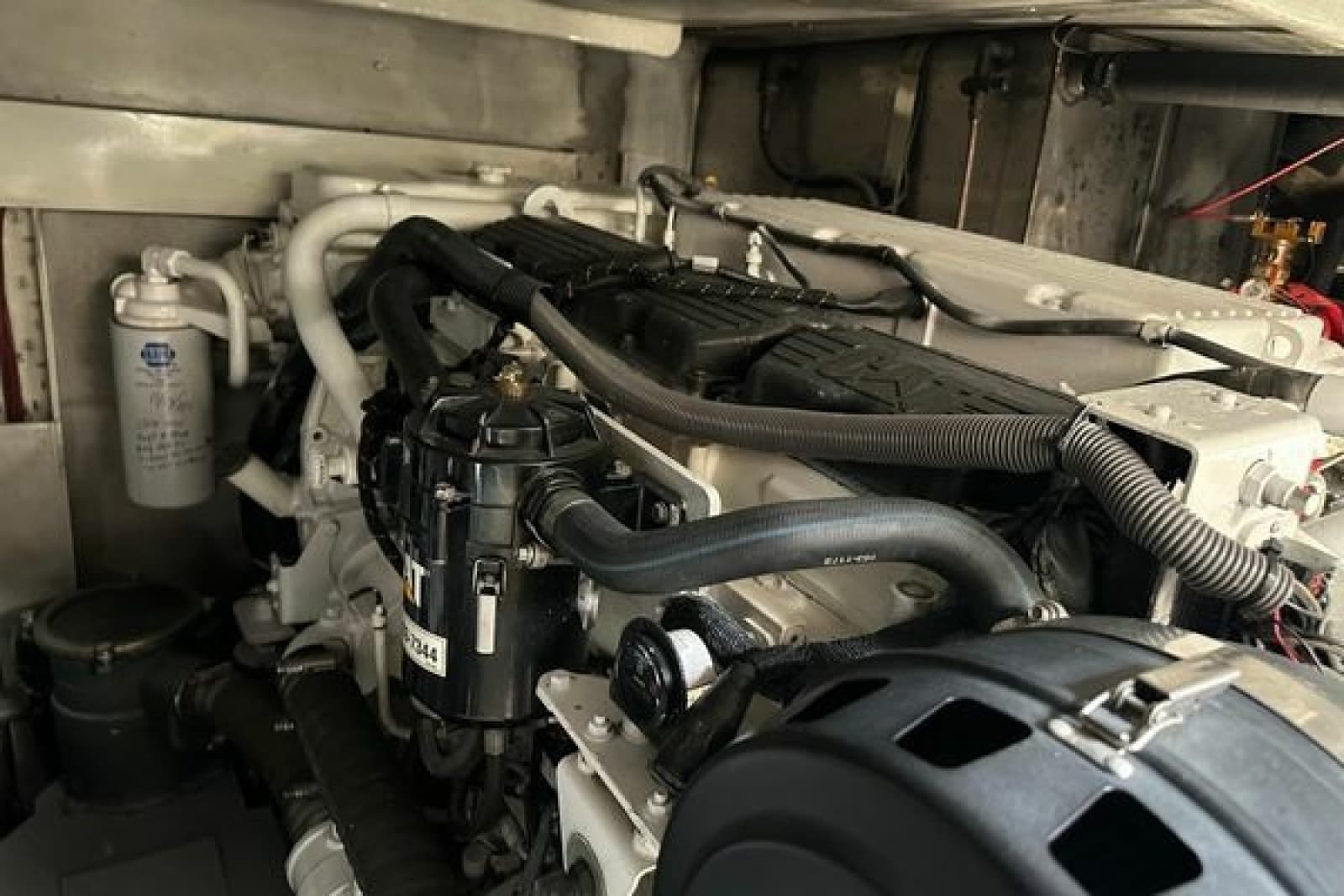 2004 Azimut 55E
