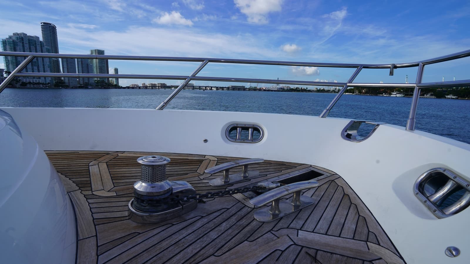 2013 Princess V72