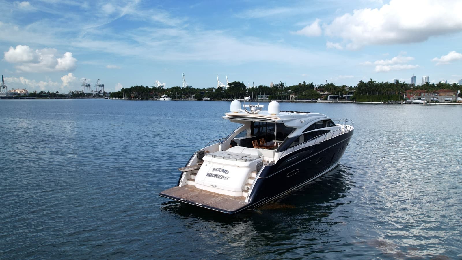 2013 Princess V72