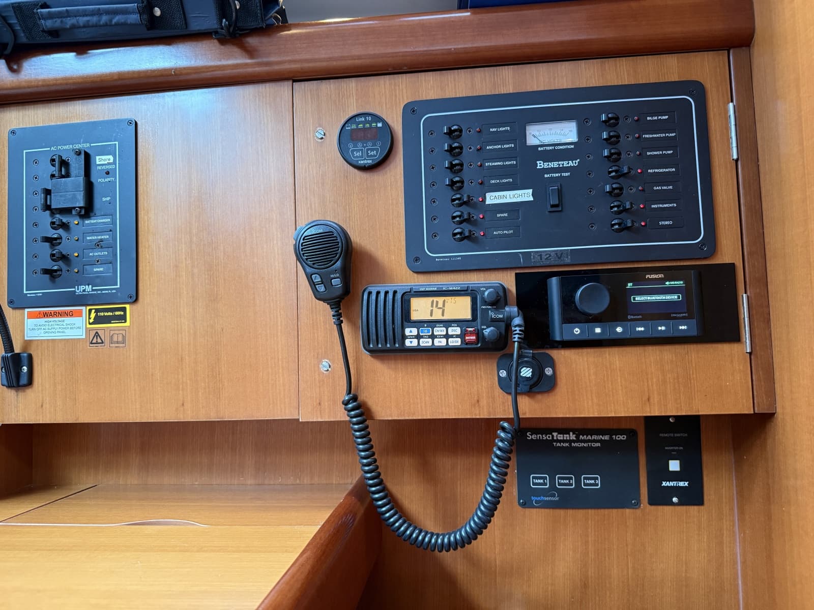 2007 Beneteau 373