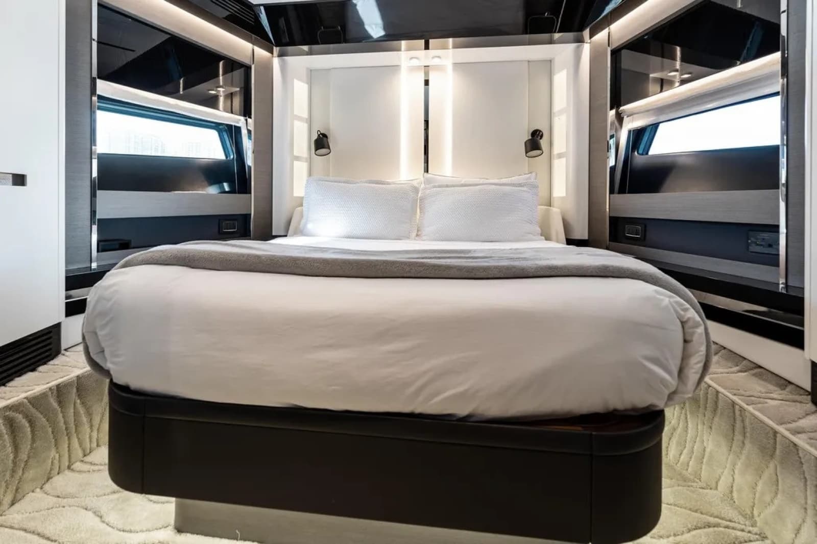 2024 Azimut 