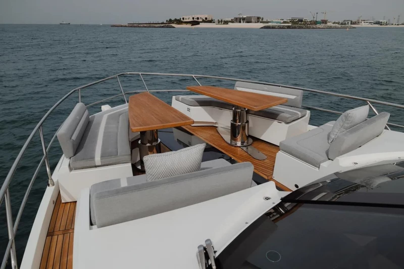 2023 Galeon 
