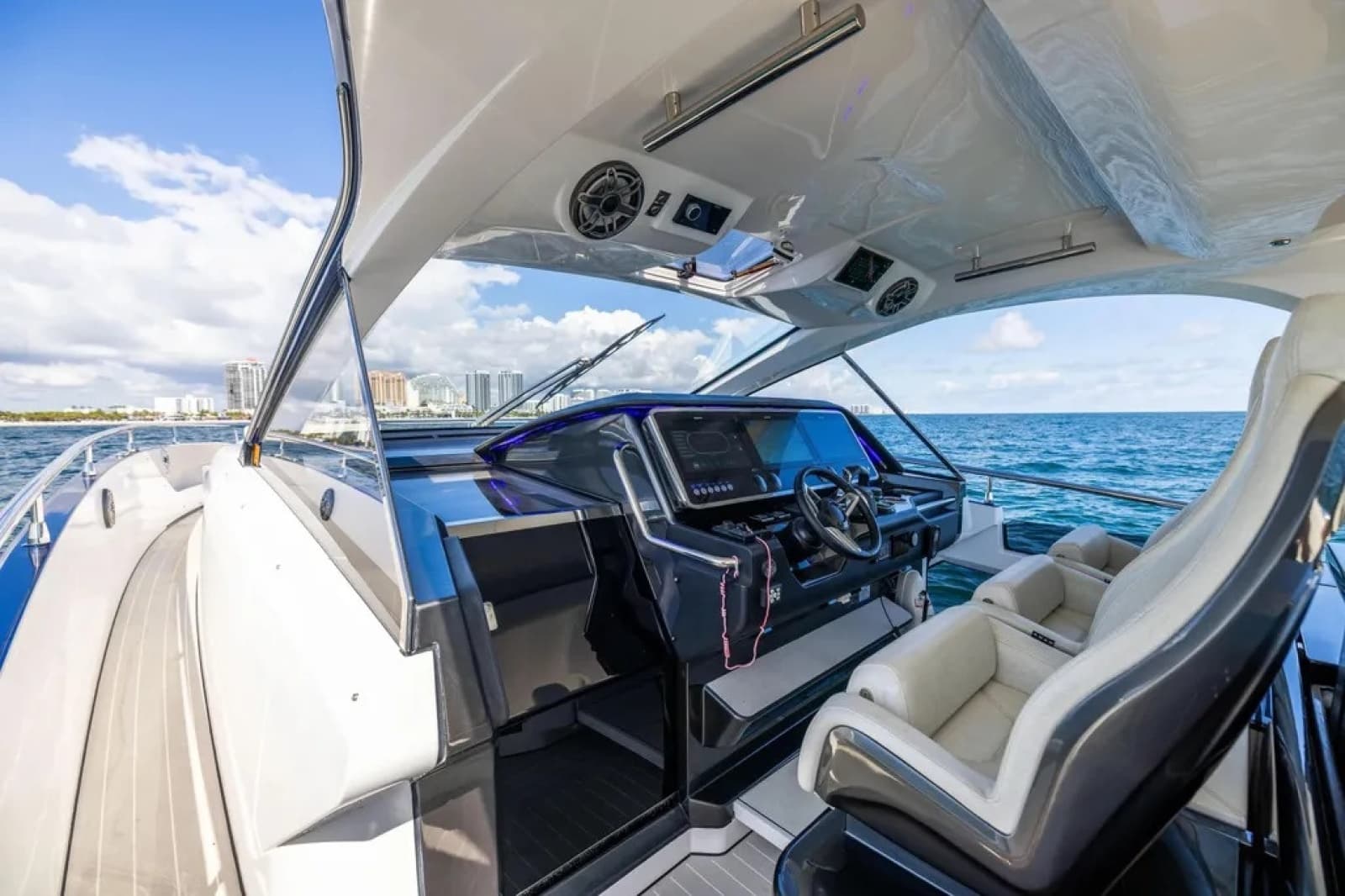 2022 Azimut 