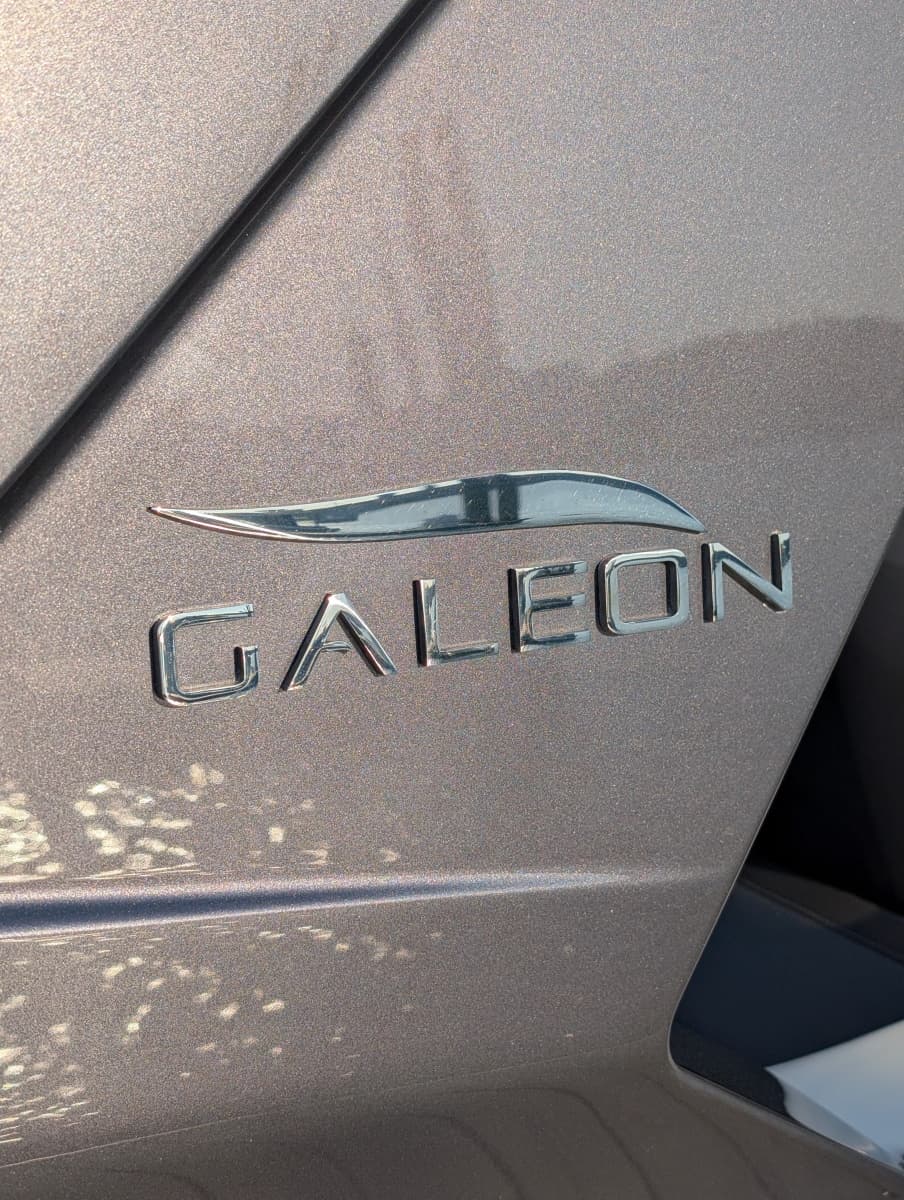 2022 Galeon 