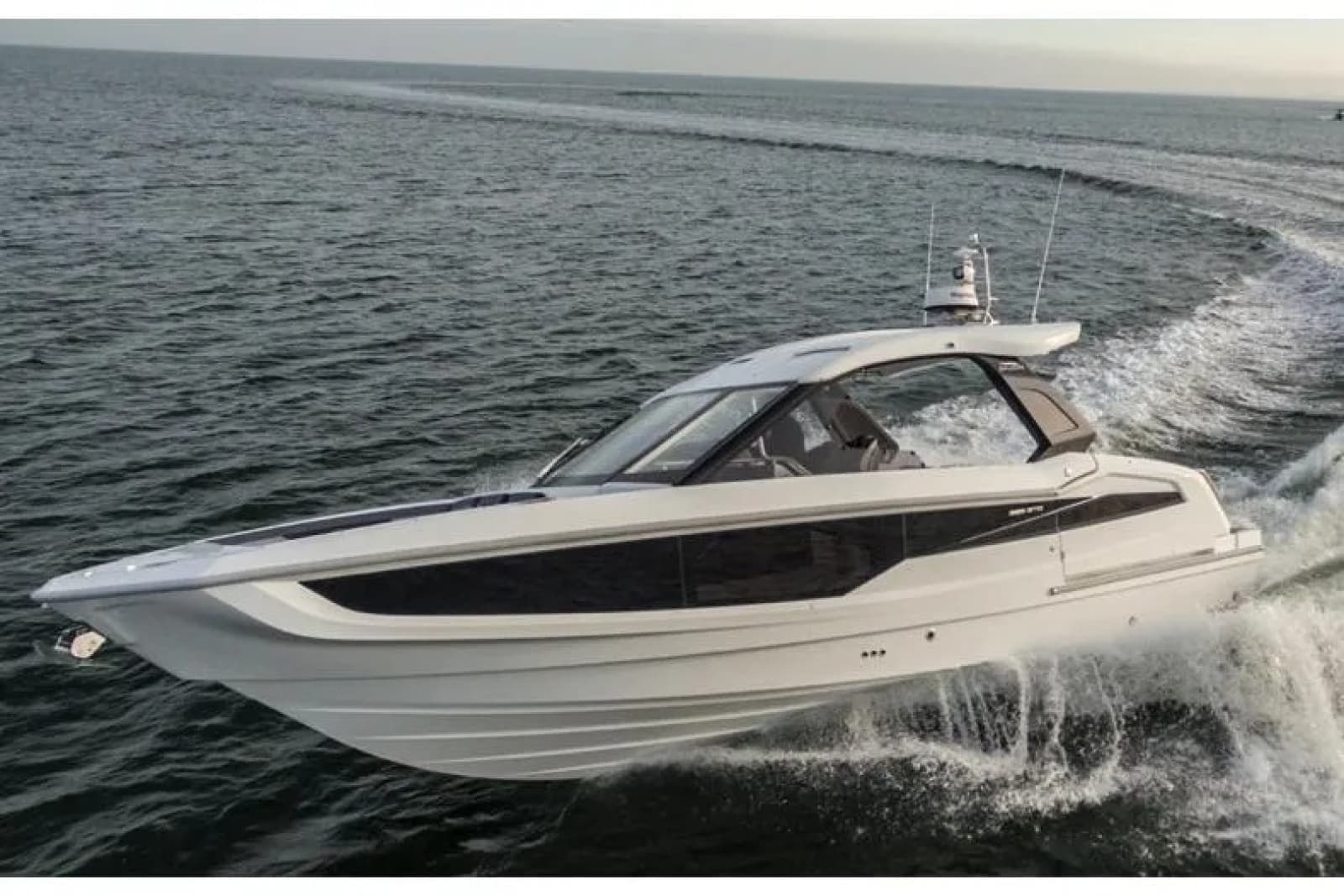 2022 Galeon 