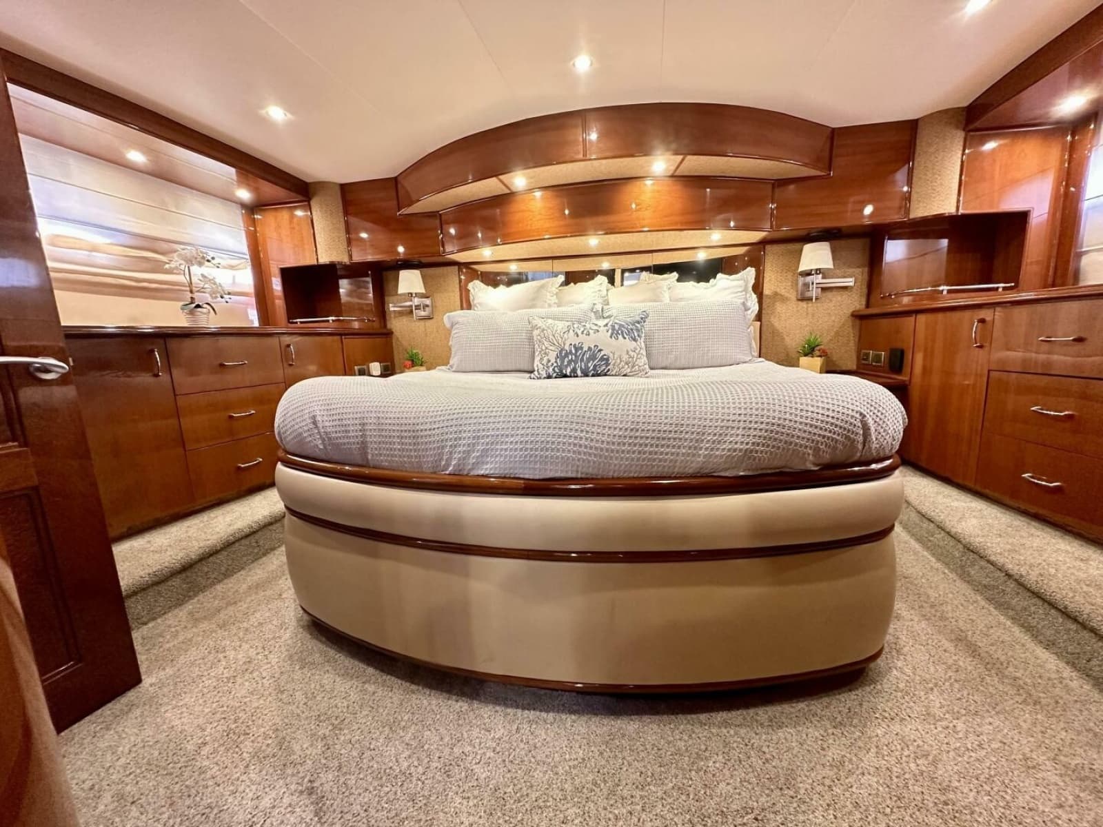 2006 Marquis 59