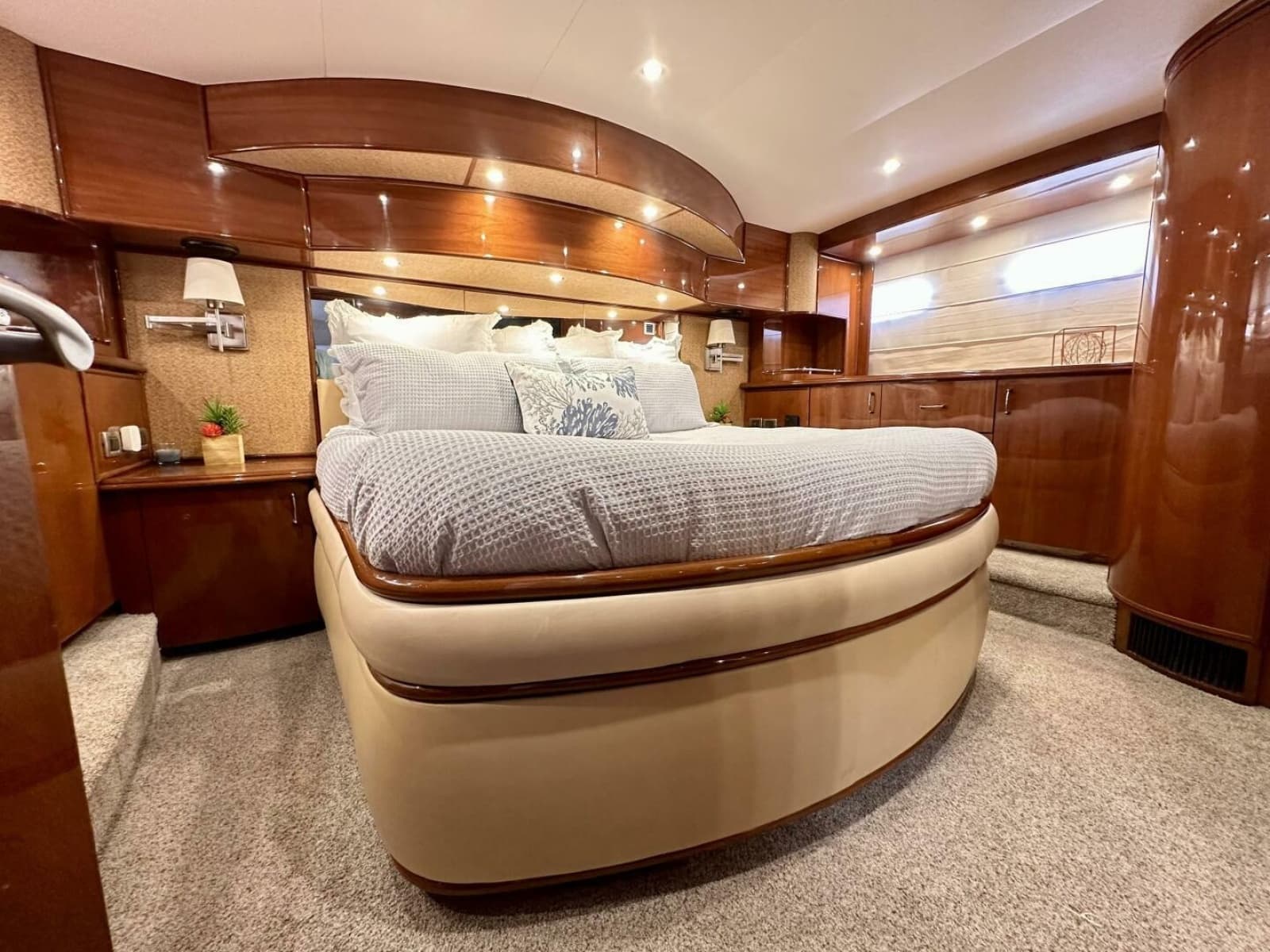 2006 Marquis 59