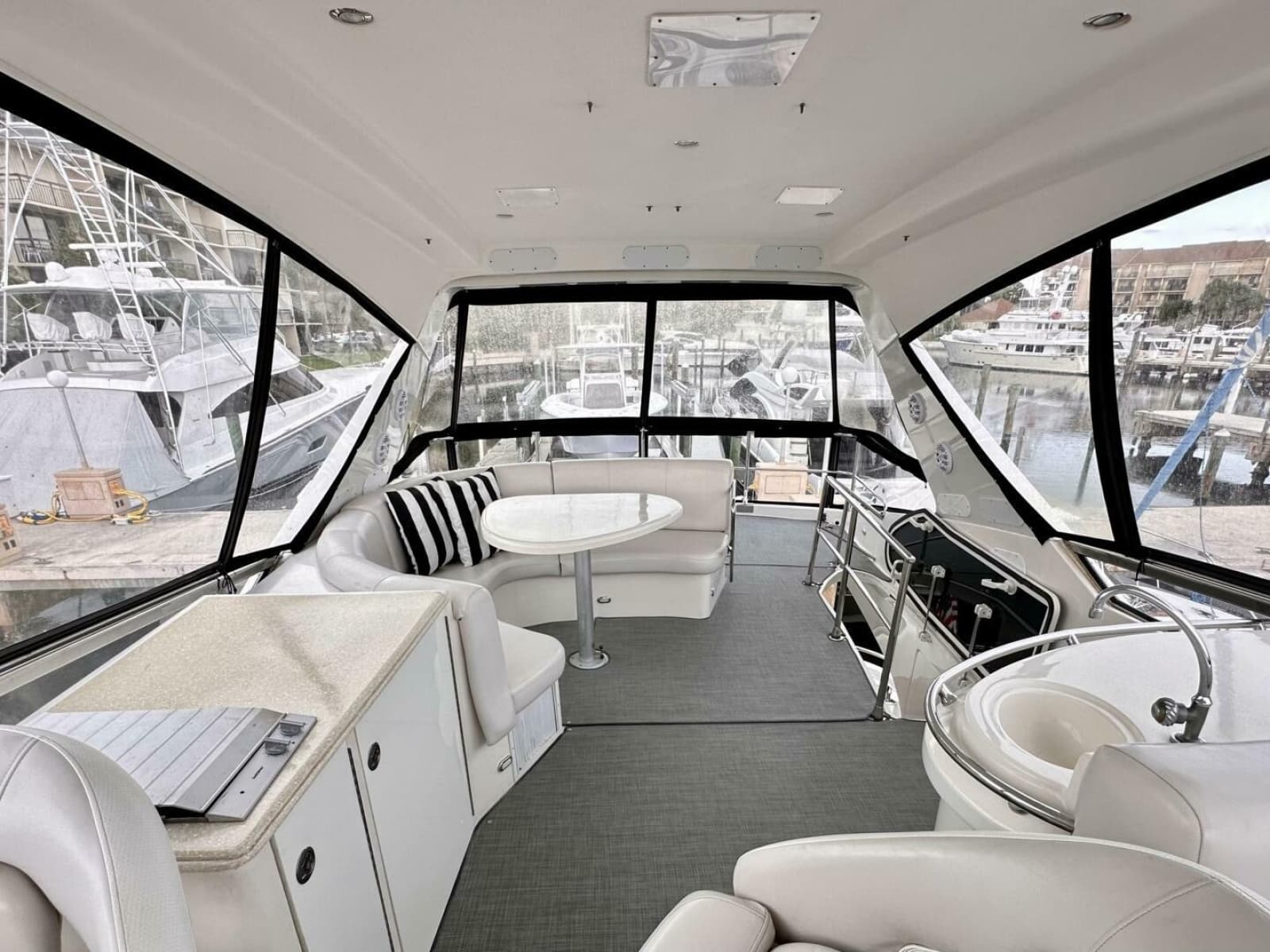 2006 Marquis 59