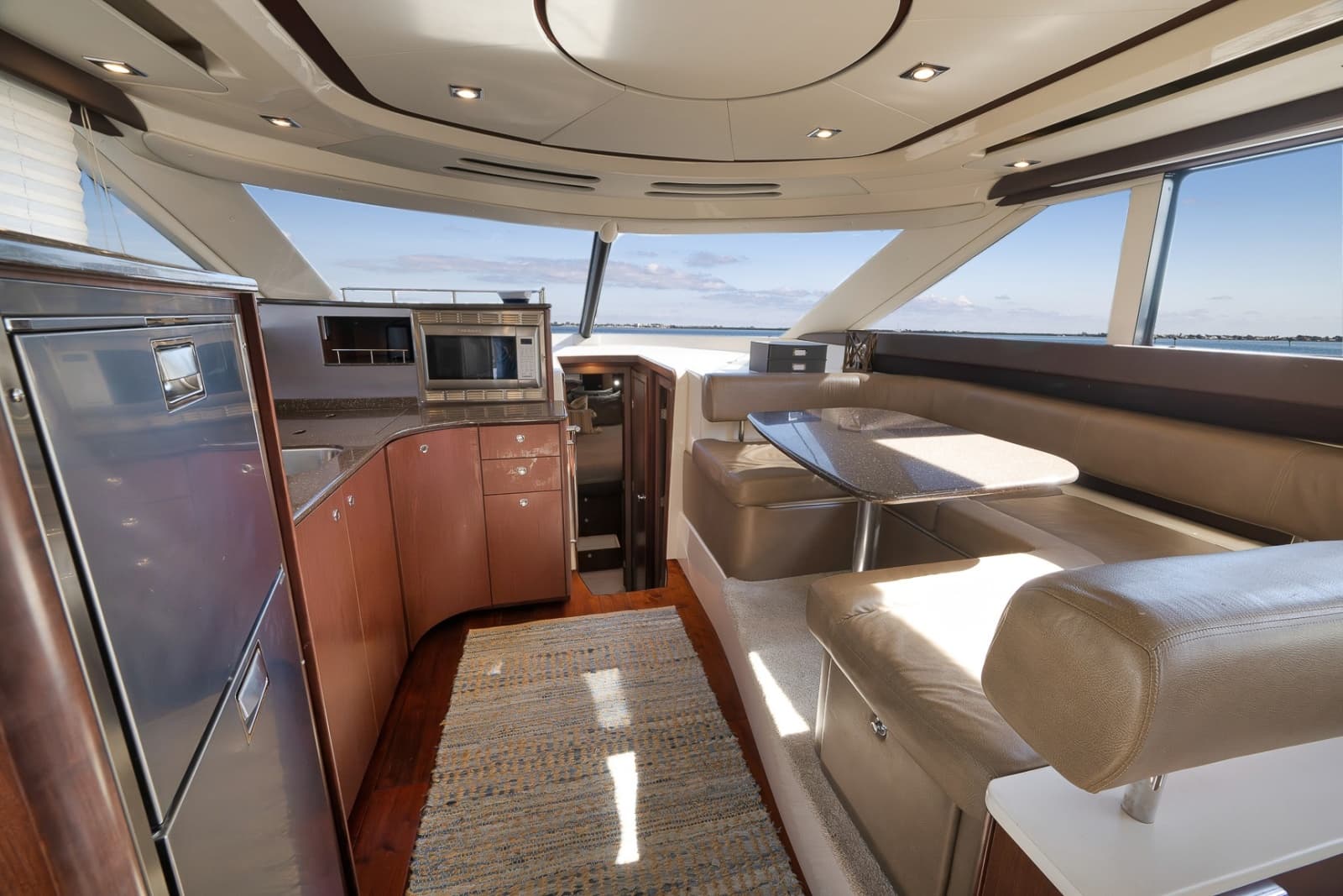 2012 Meridian 441 Sedan