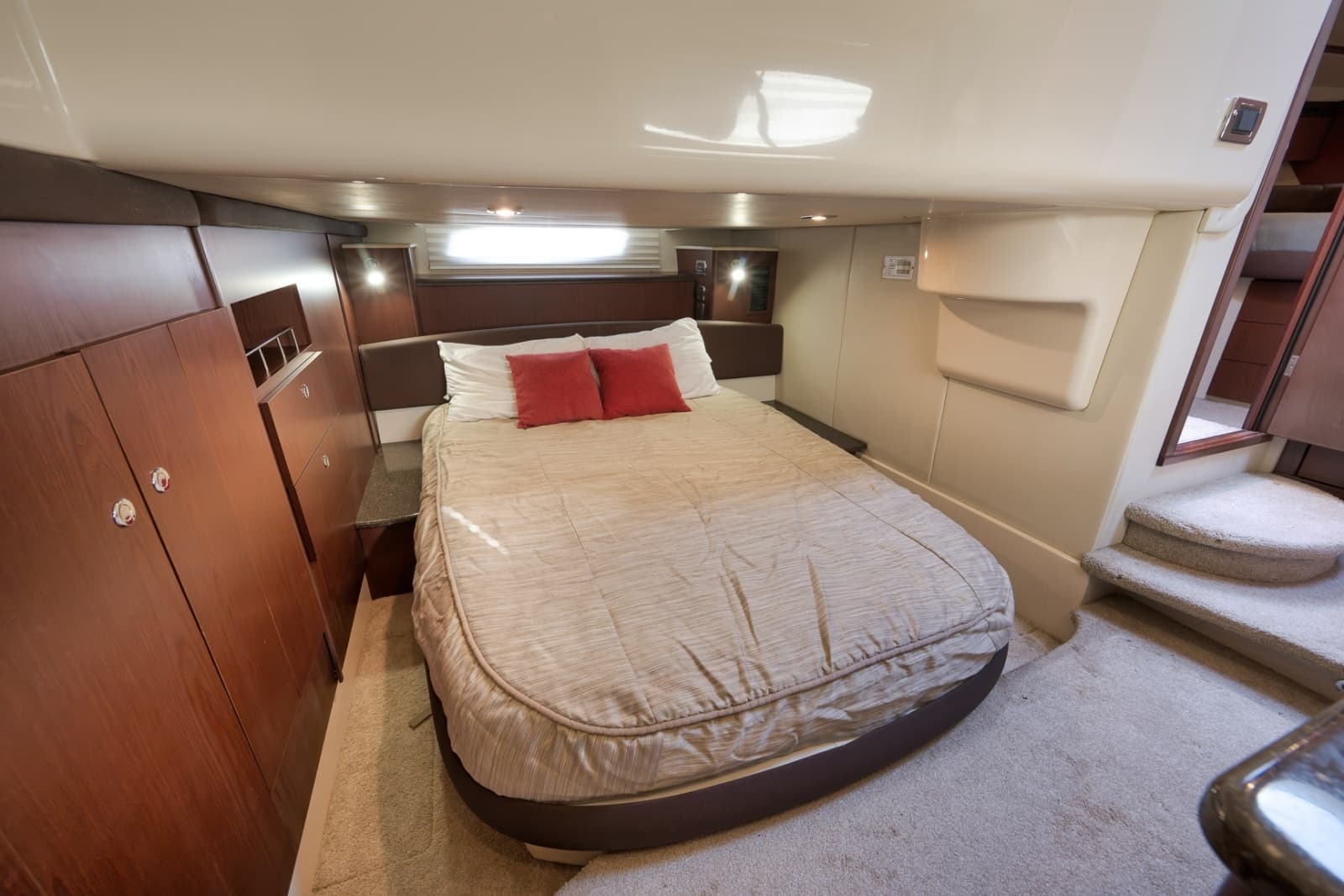 2012 Meridian 441 Sedan