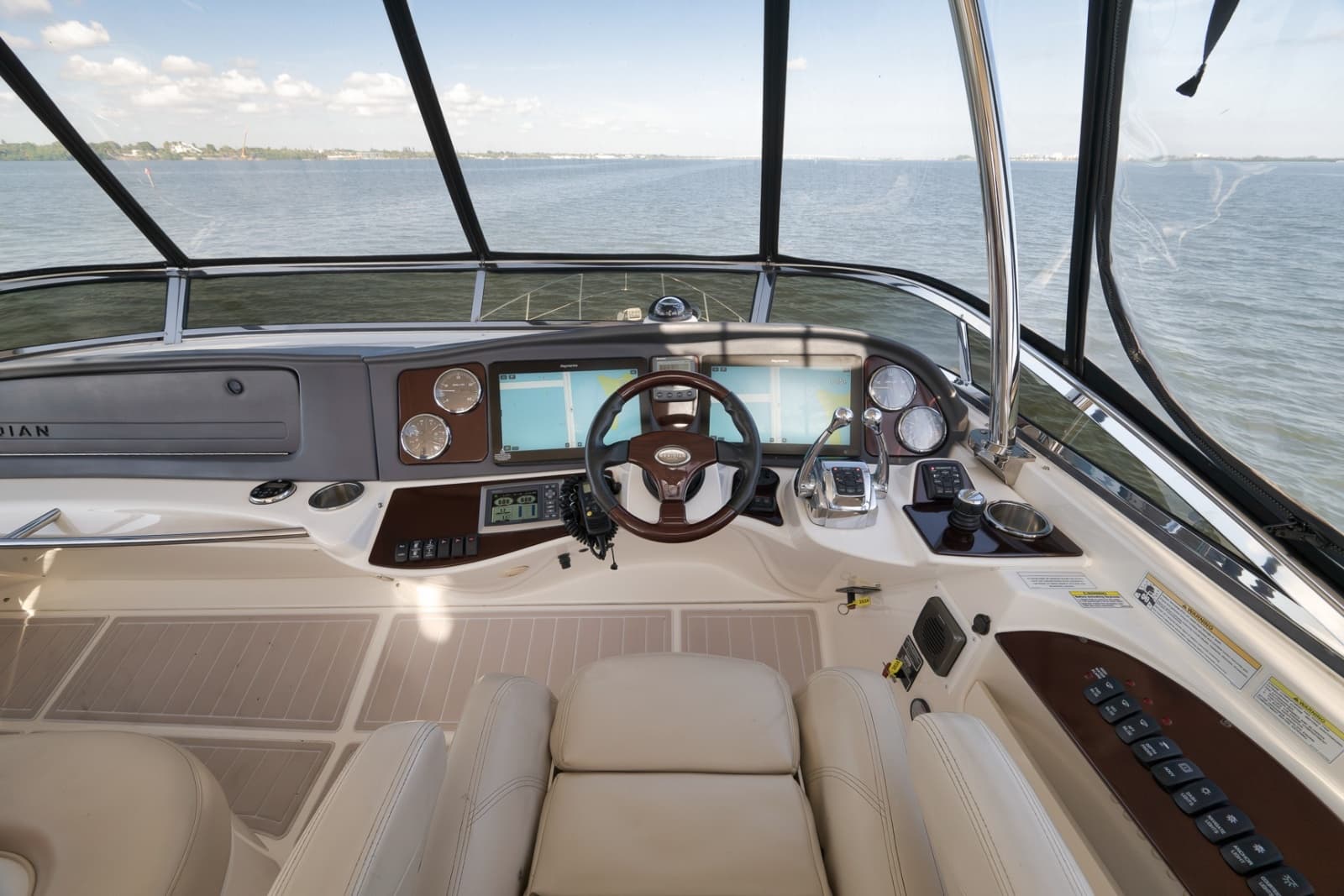 2012 Meridian 441 Sedan