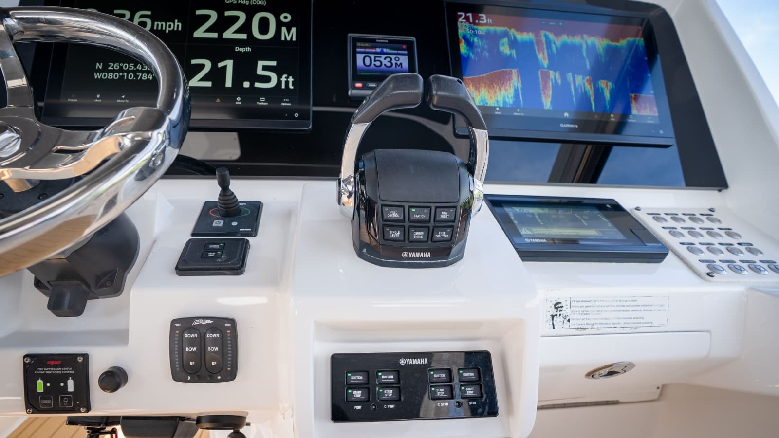 2019 Intrepid 475 Sport Yacht