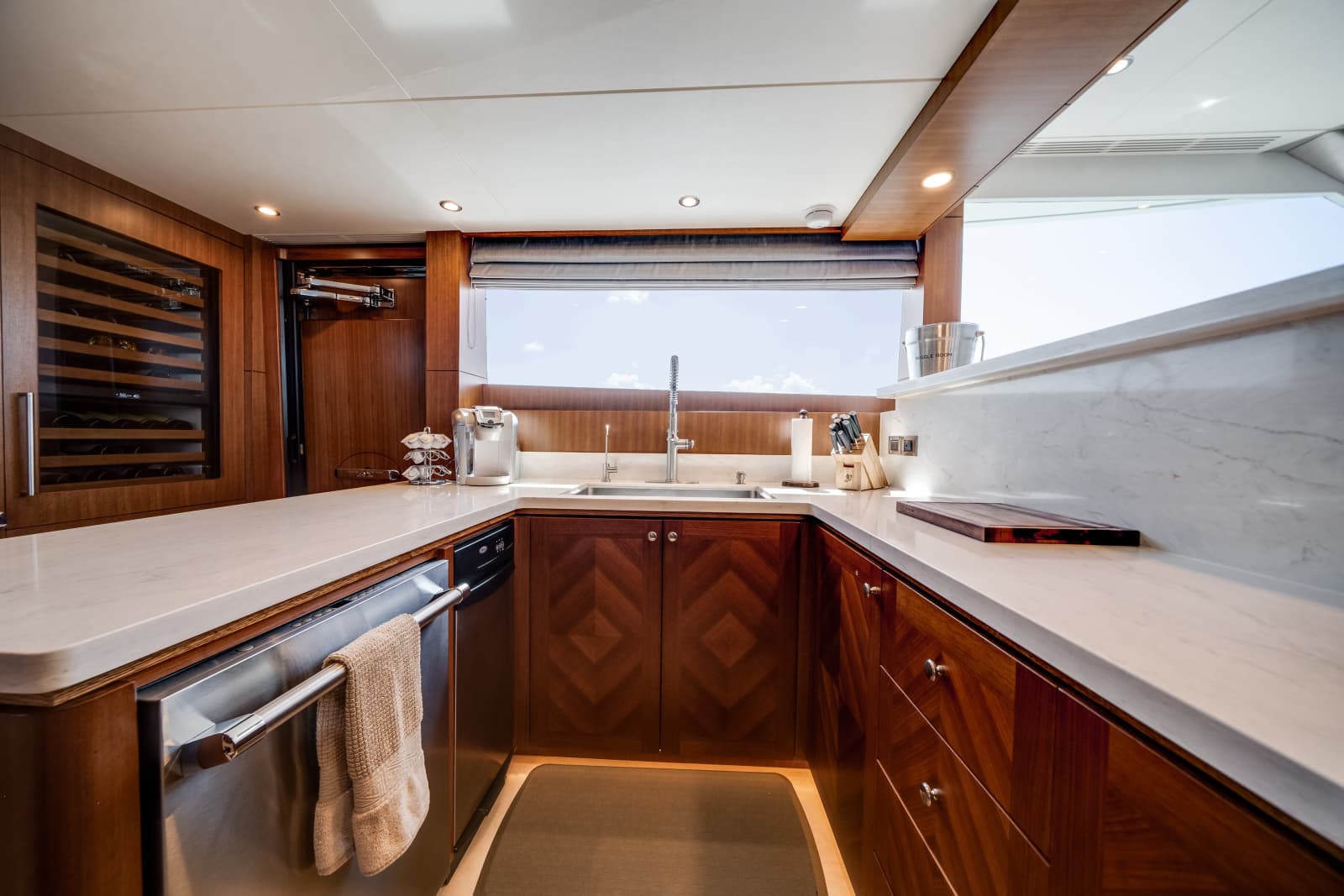 2018 Ocean Alexander 100 MY