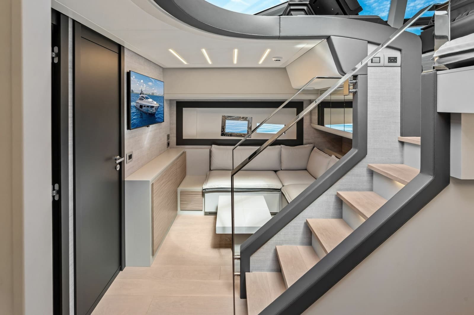 2023 Pershing 6X