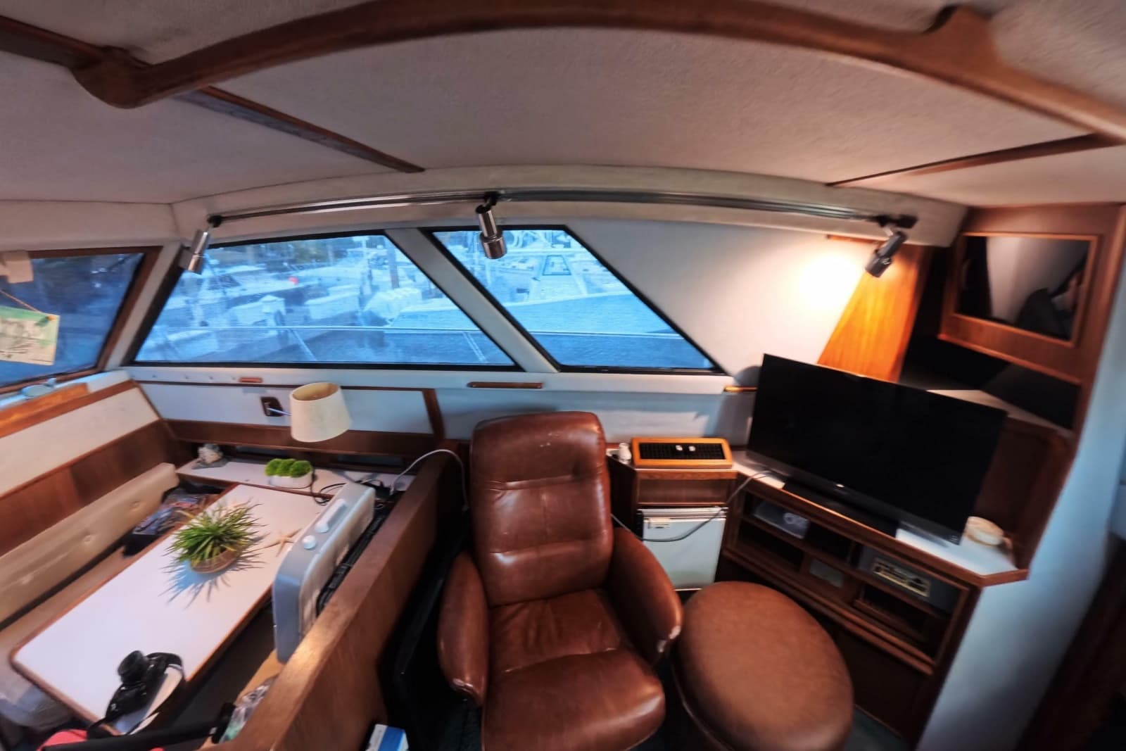 1988 Sea Ray 415 Aft Cabin