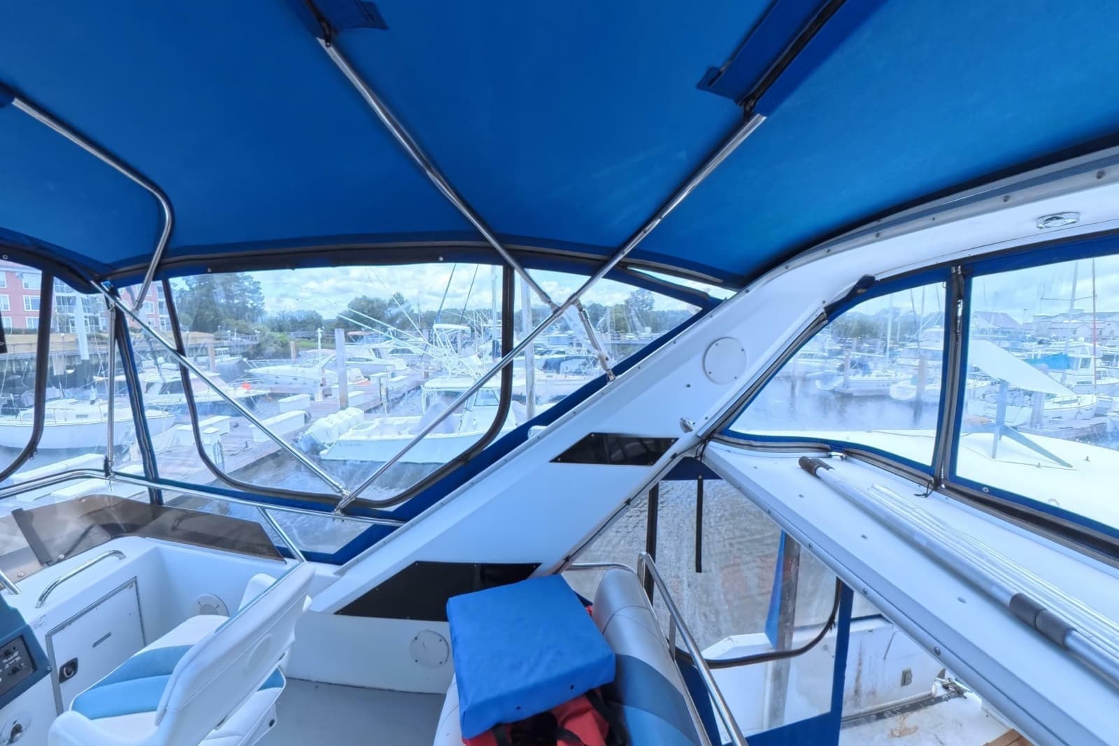 1988 Sea Ray 415 Aft Cabin