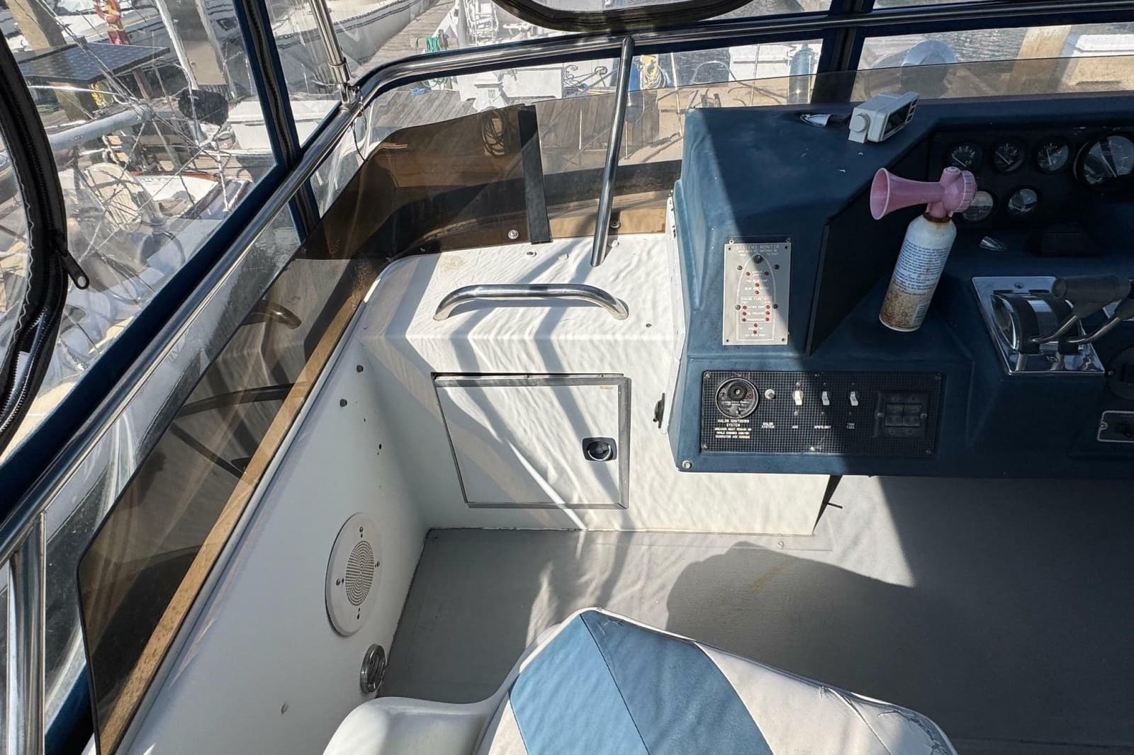1988 Sea Ray 415 Aft Cabin