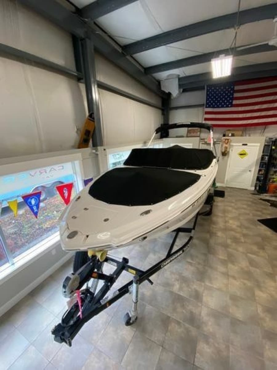 2020 Chaparral 24 SSI