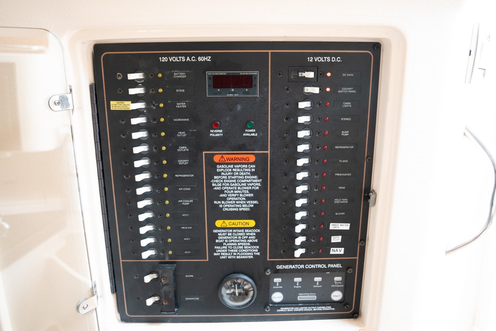 2009 Grady-White Express 330