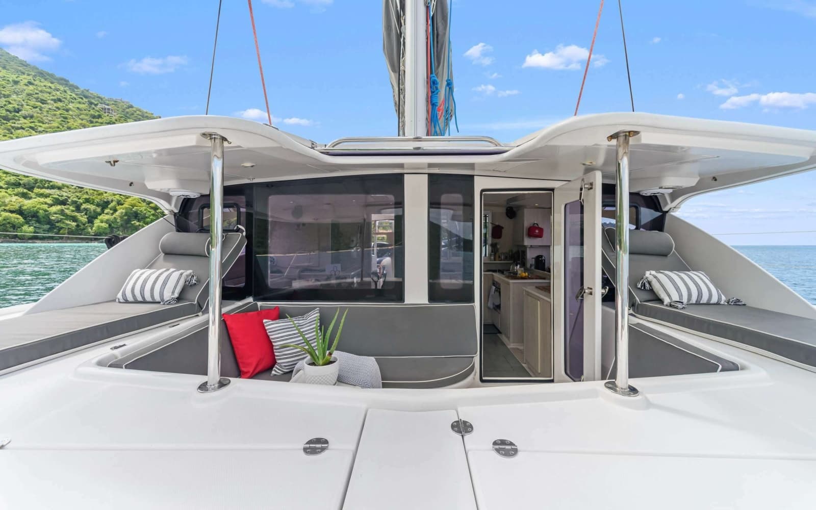 2015 Leopard 44
