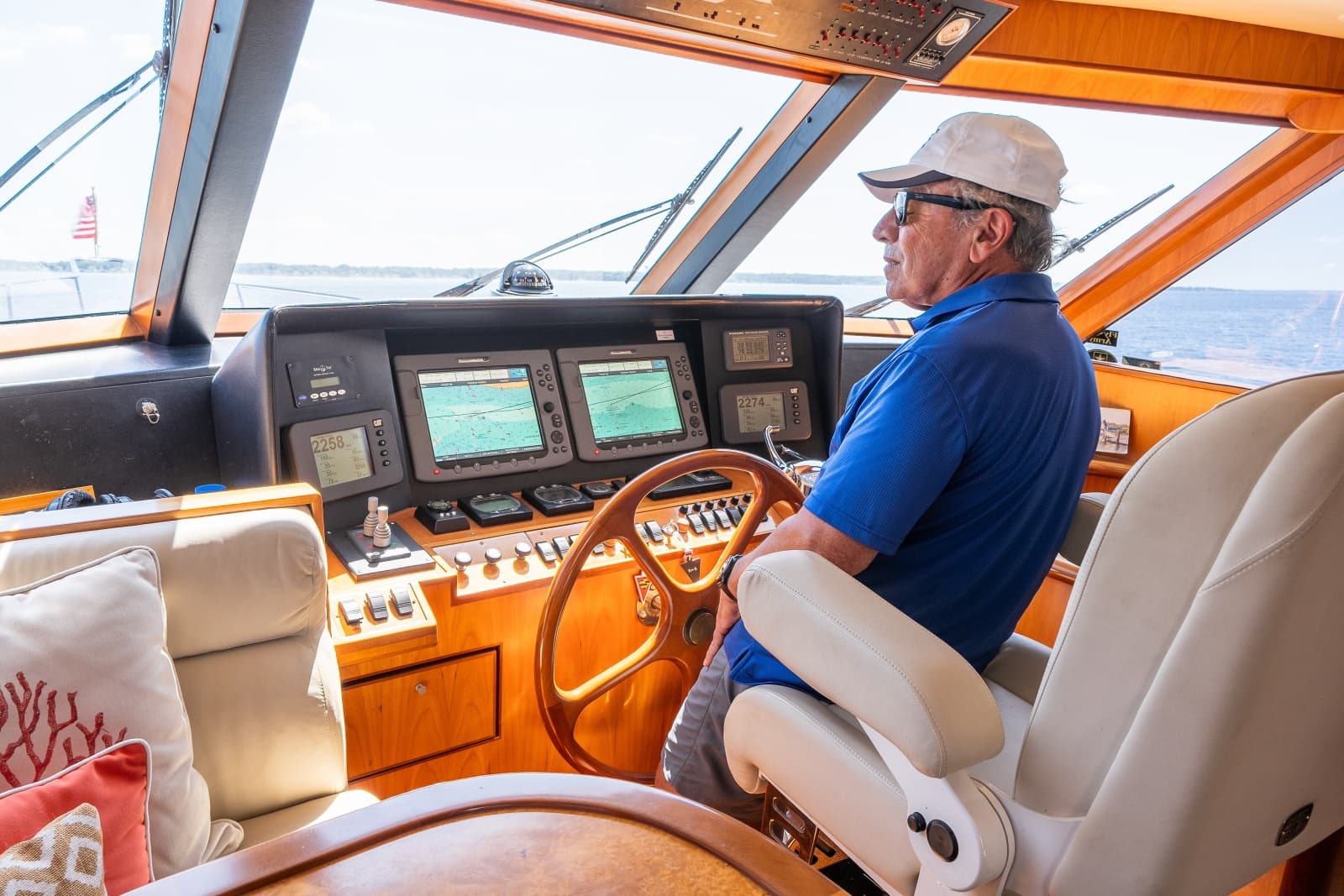 2003 Symbol 56 Raised Pilothouse