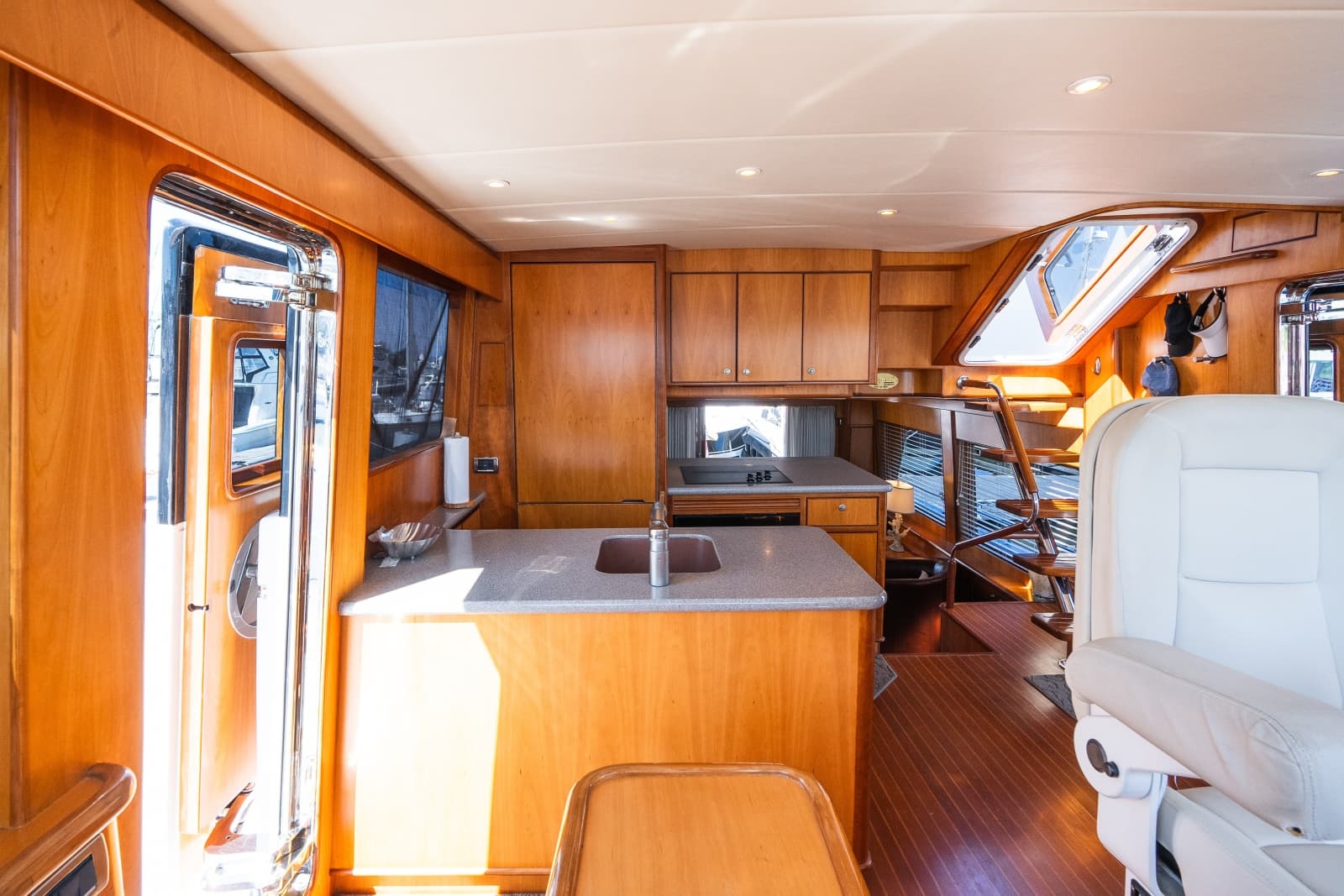 2003 Symbol 56 Raised Pilothouse