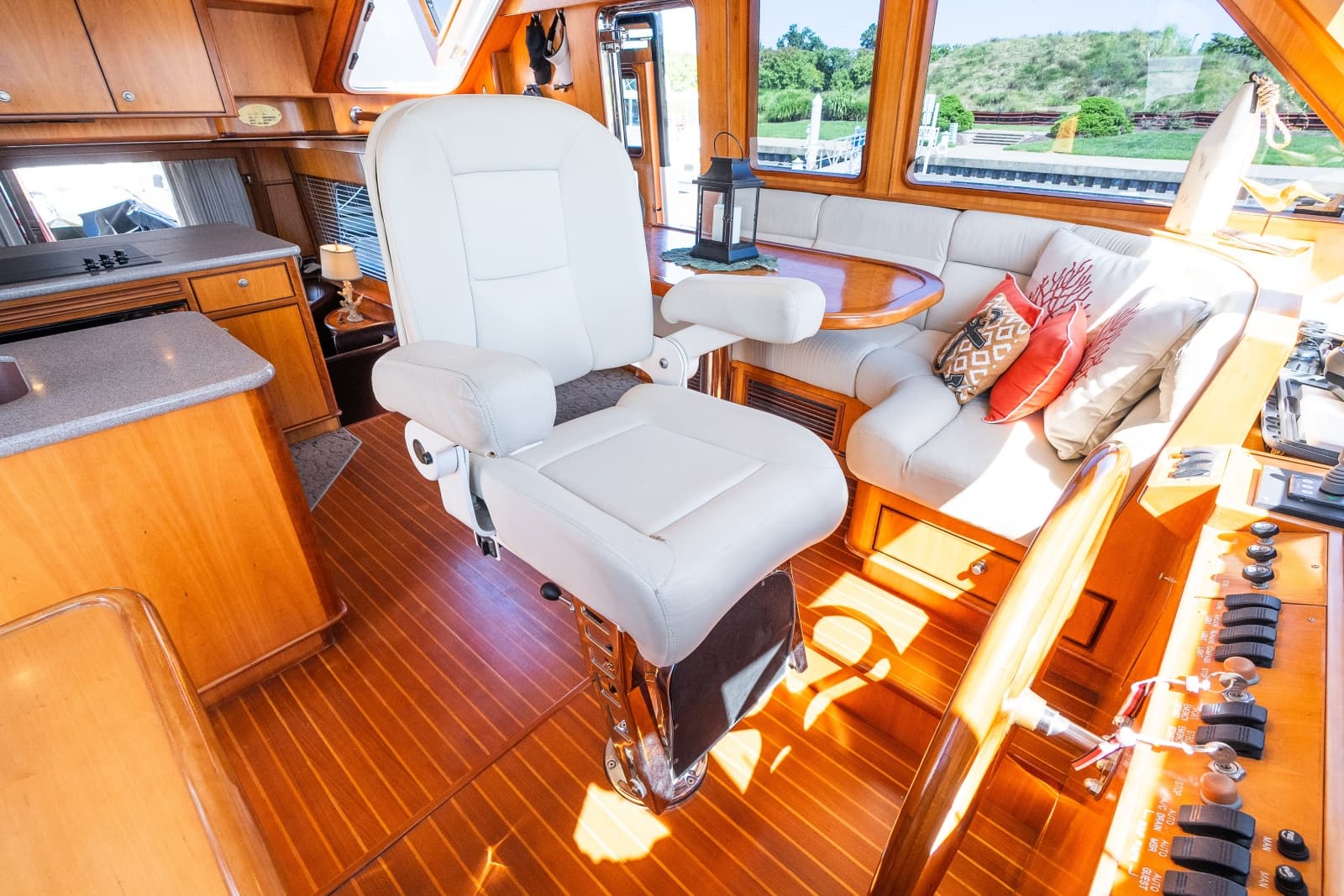 2003 Symbol 56 Raised Pilothouse
