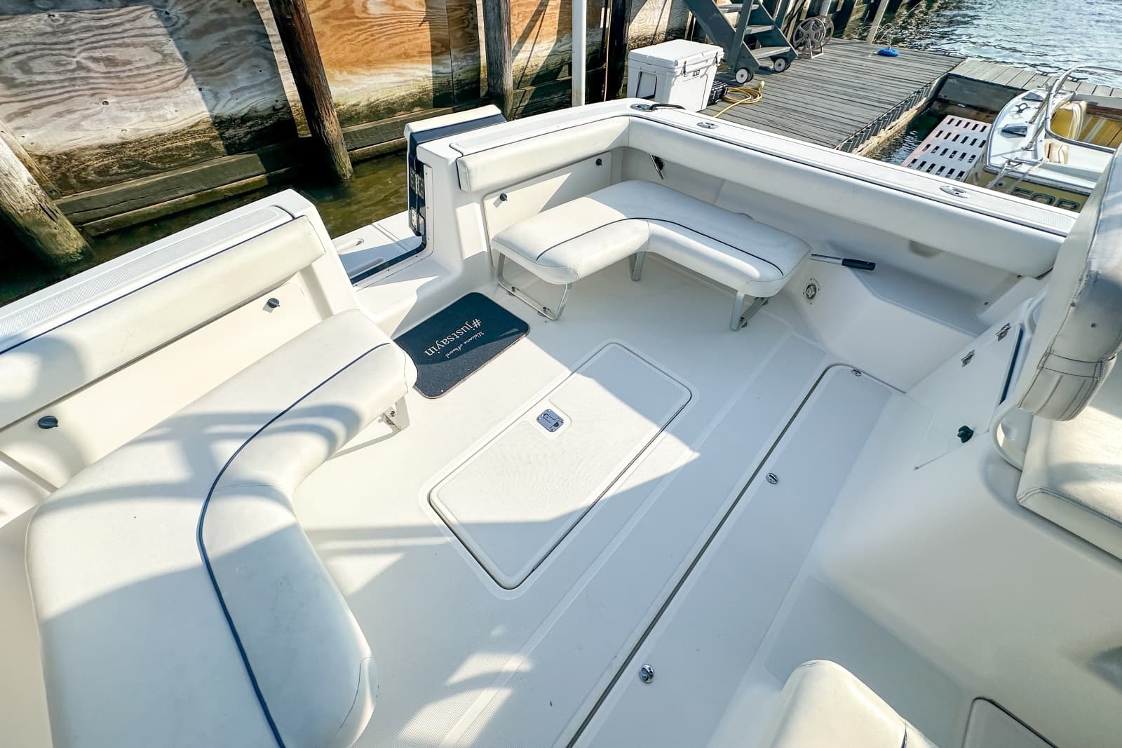 2001 Tiara Yachts 2900 Coronet