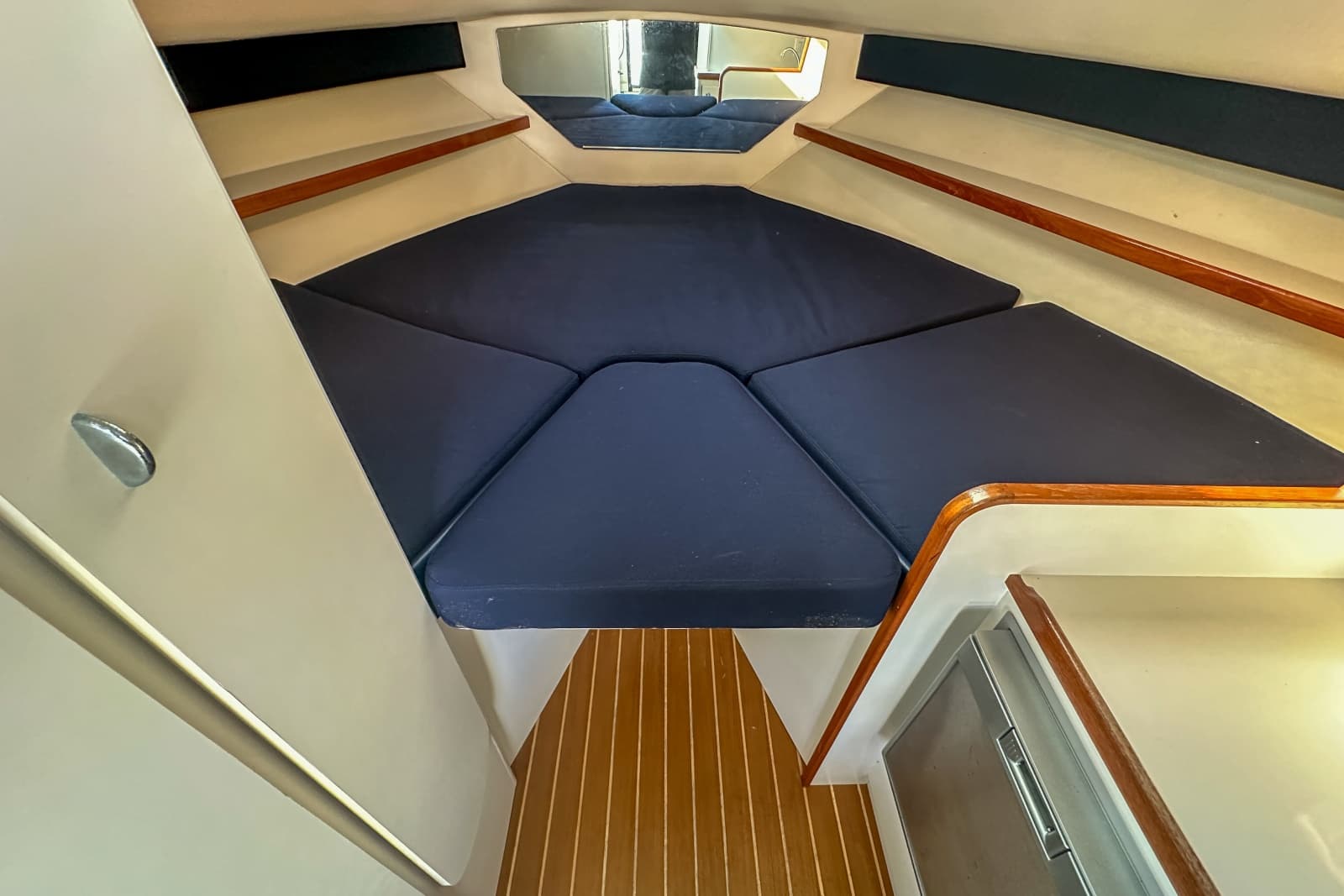 2001 Tiara Yachts 2900 Coronet