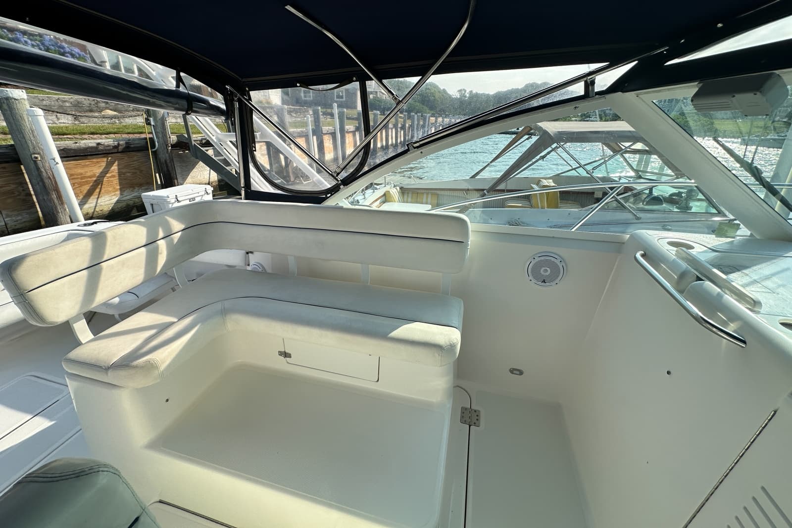 2001 Tiara Yachts 2900 Coronet