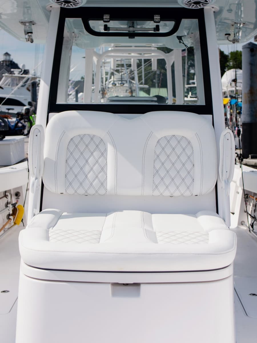 2025 Sportsman 322 Center Console