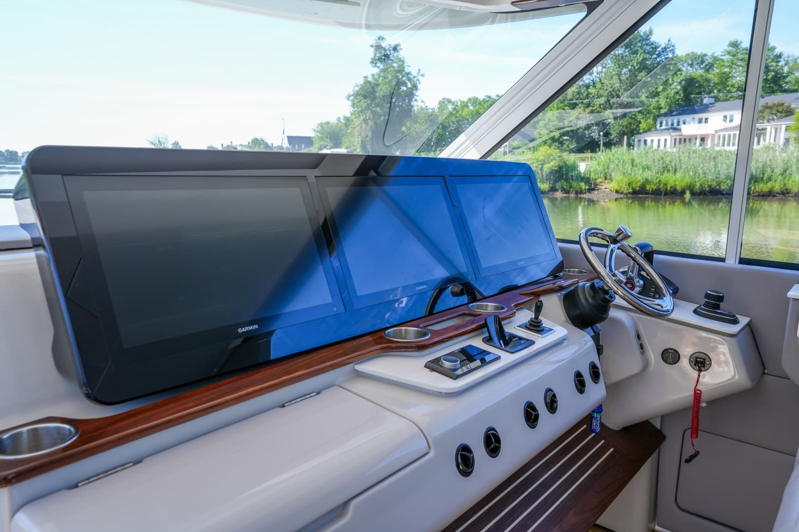 2025 Regal LX43