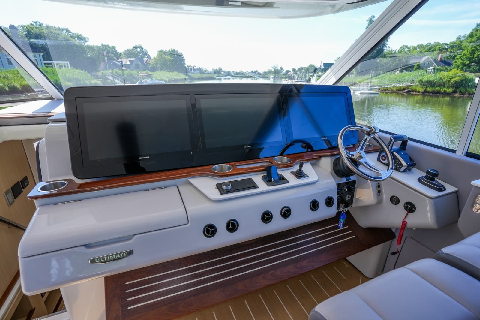 2025 Regal LX43
