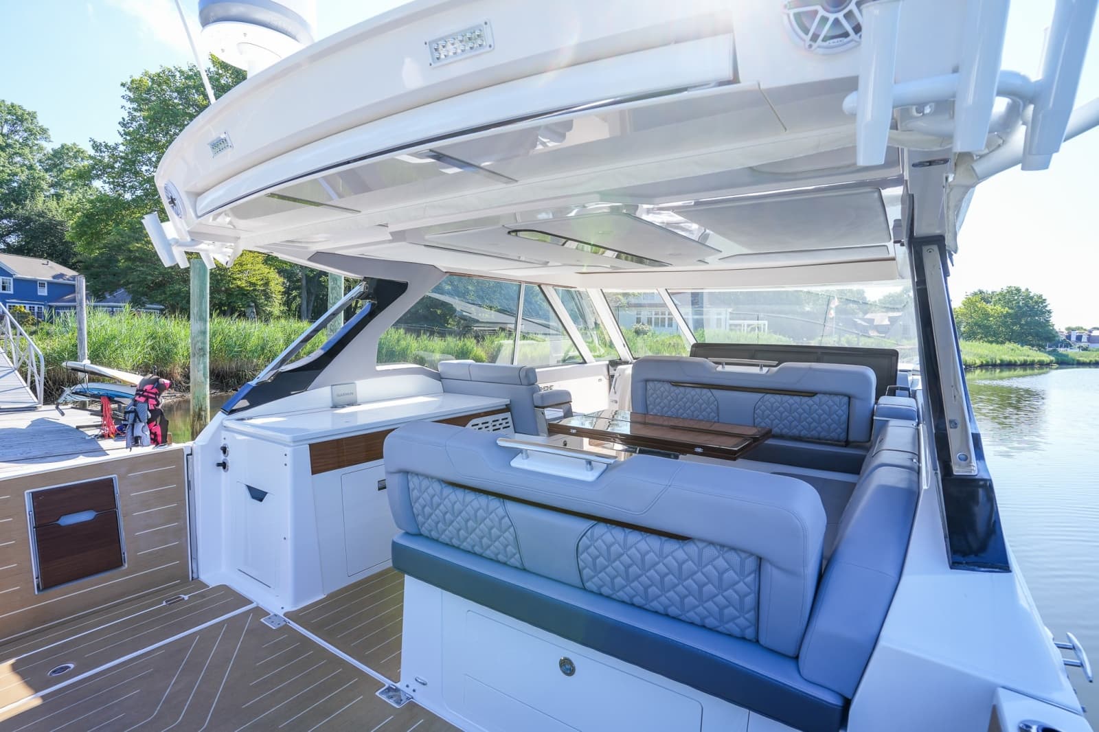 2025 Regal LX43
