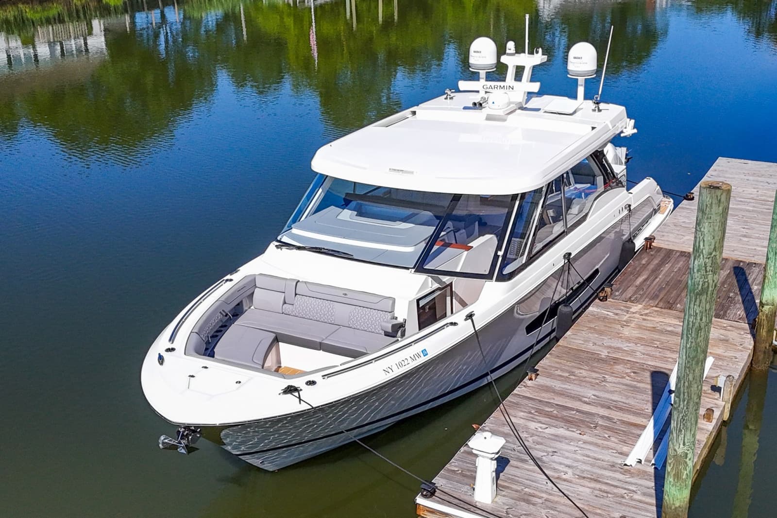 2025 Regal LX43