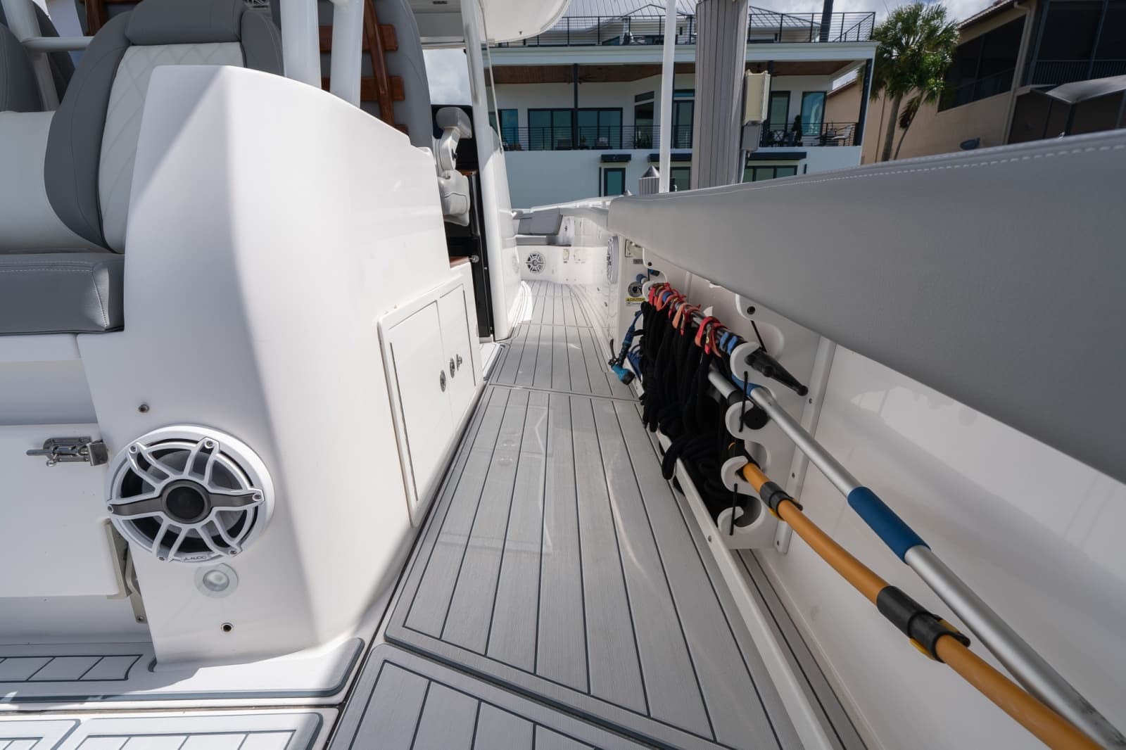2023 Everglades 395 Center Console