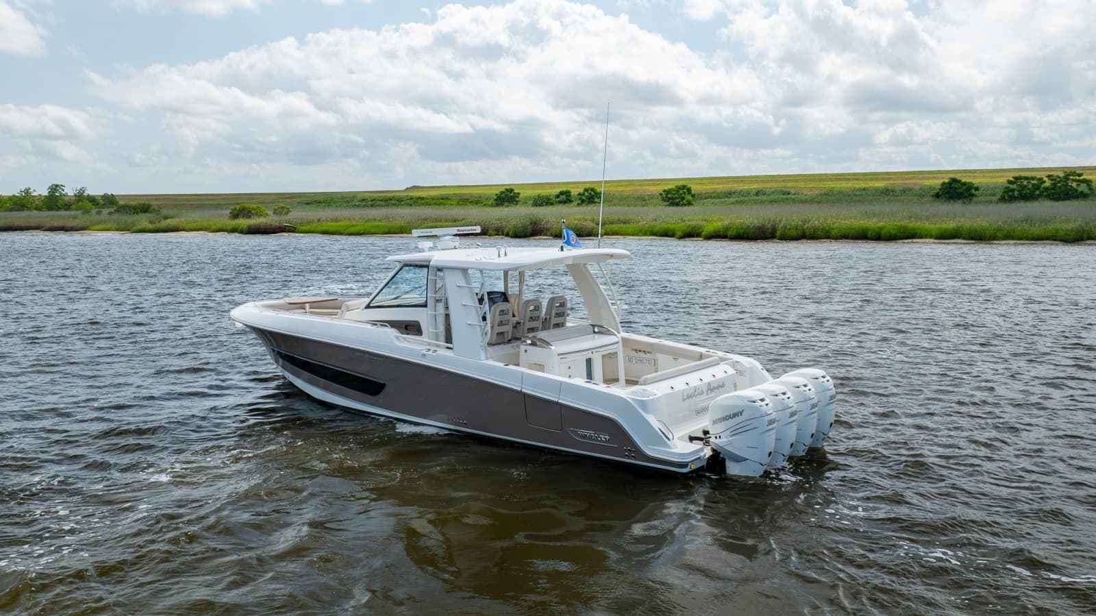2017 Boston Whaler 420 Outrage