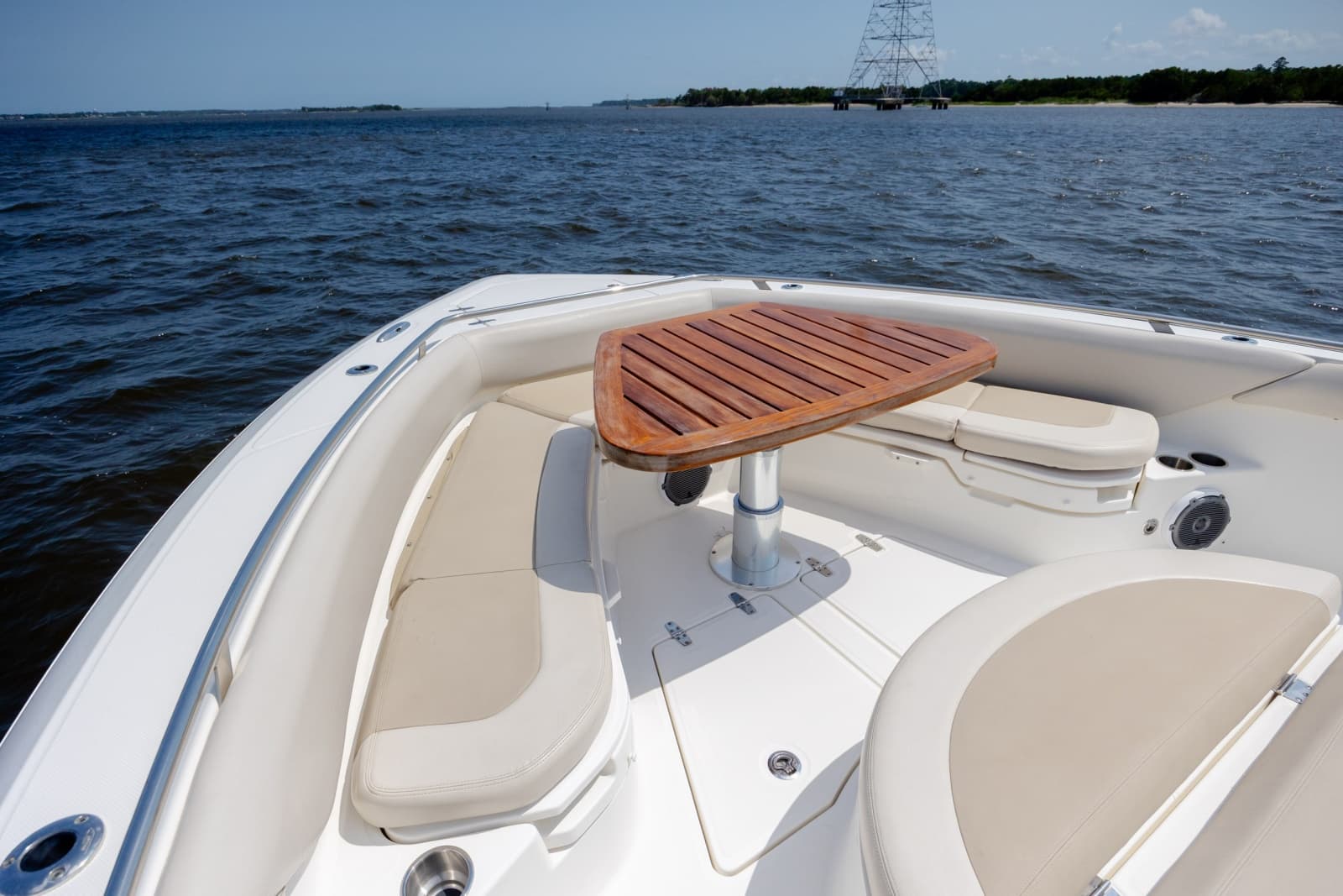 2017 Boston Whaler 420 Outrage