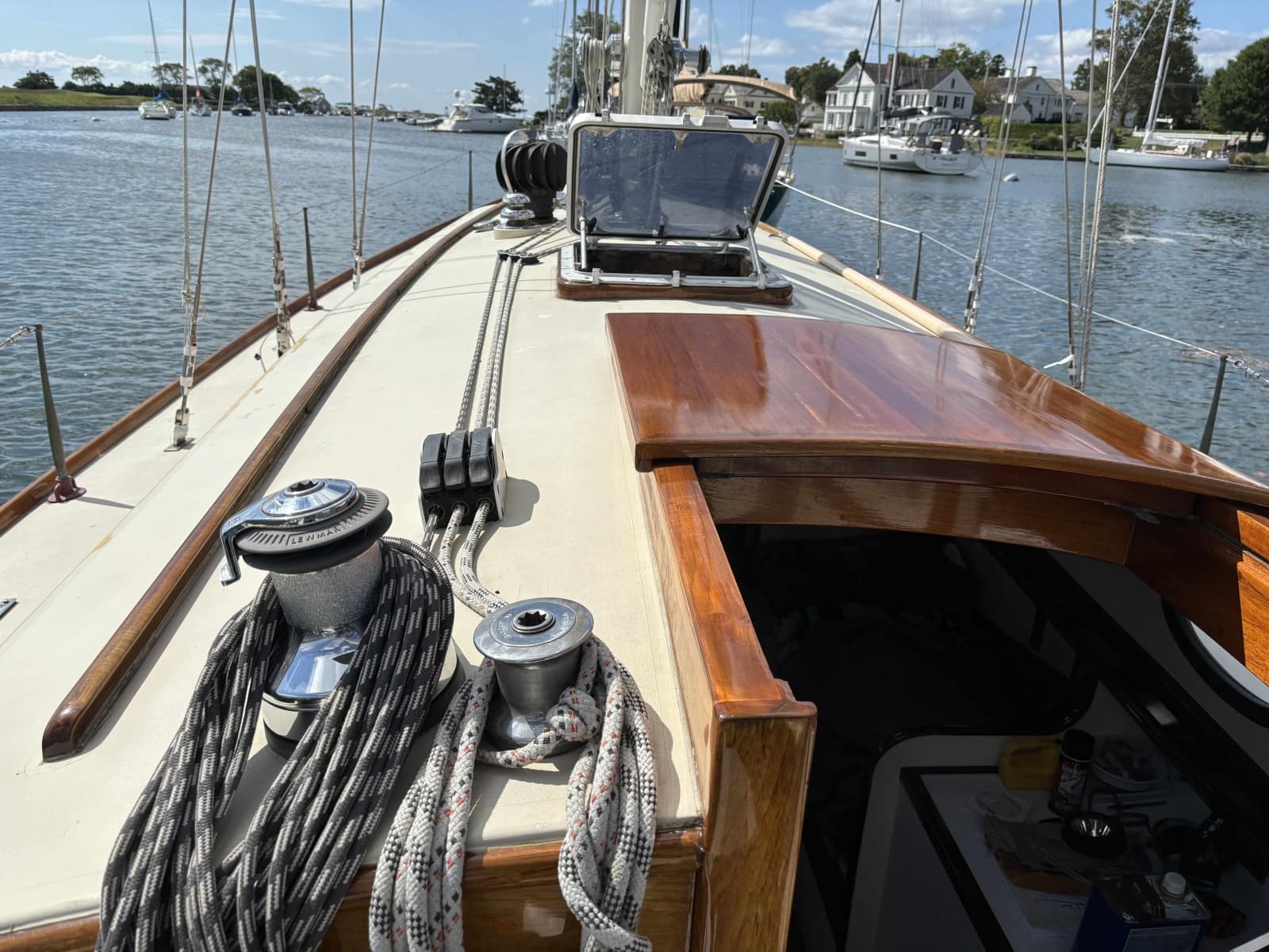 1979 Nielsen 44 Cutter Rigged