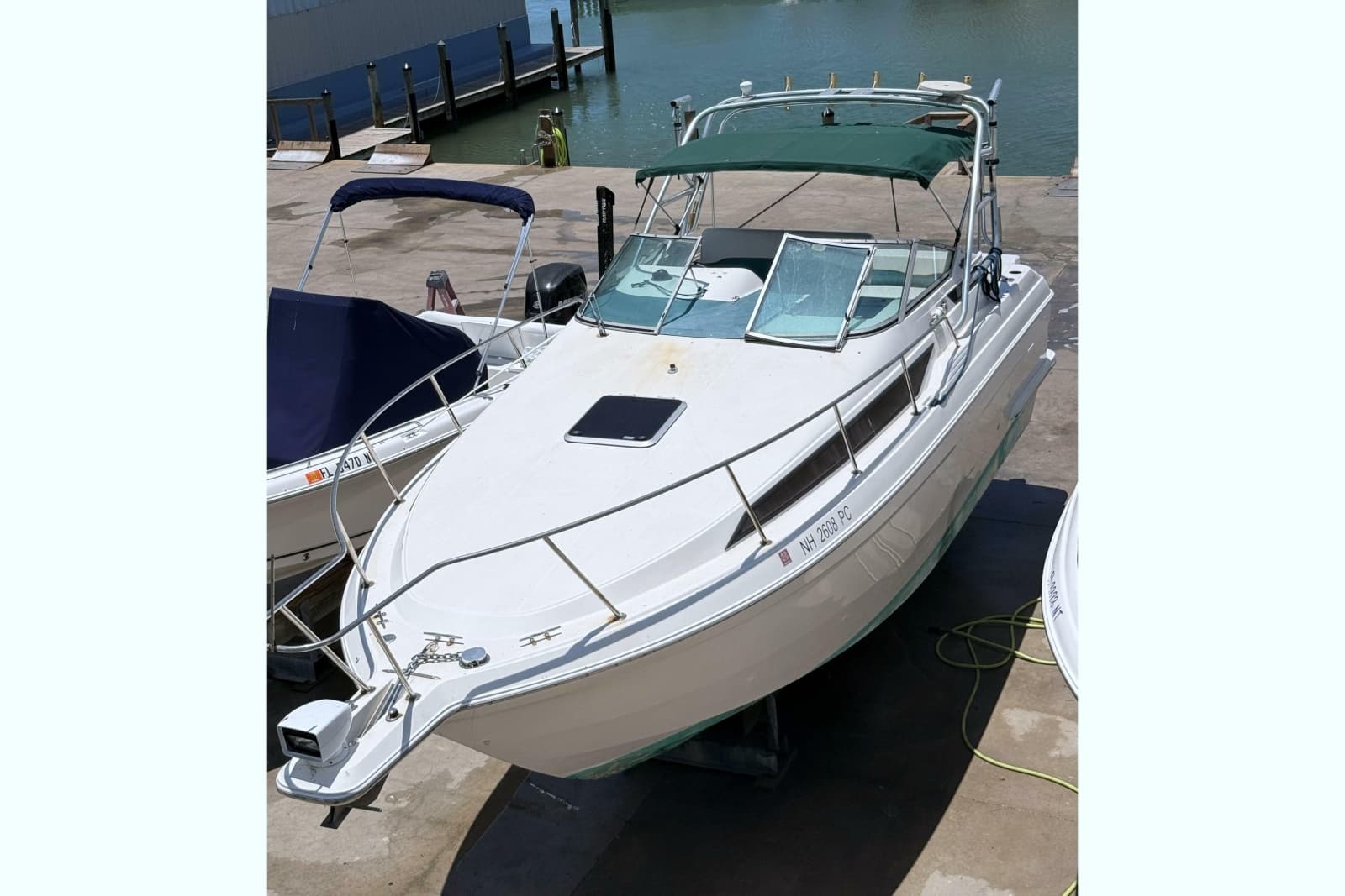 1995 Wellcraft 2700 Martinique