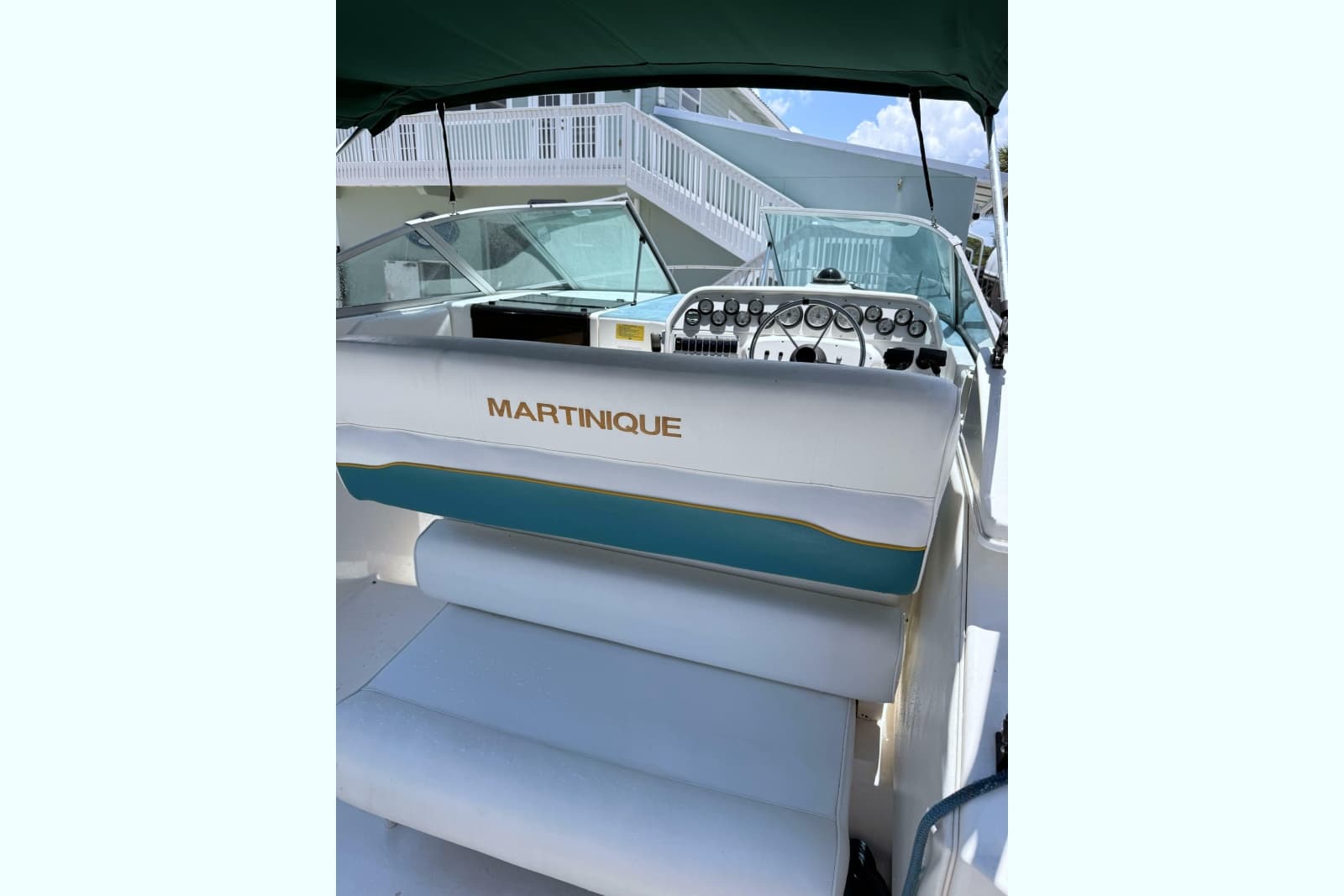 1995 Wellcraft 2700 Martinique