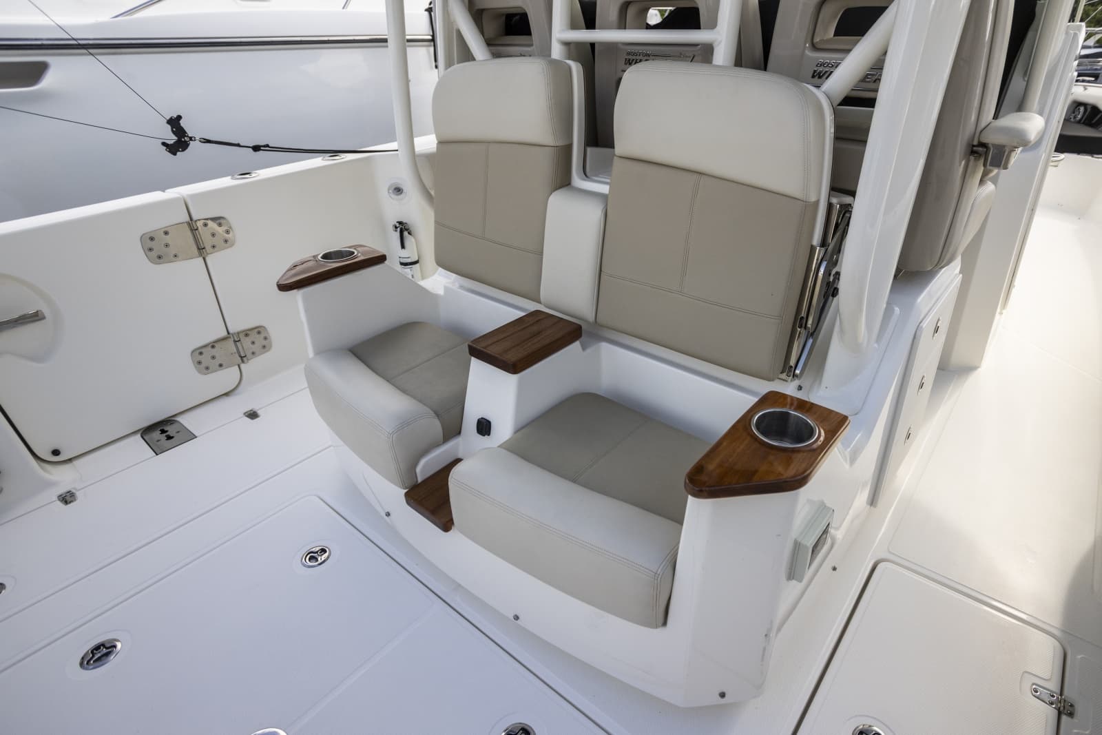 2023 Boston Whaler 360 Outrage
